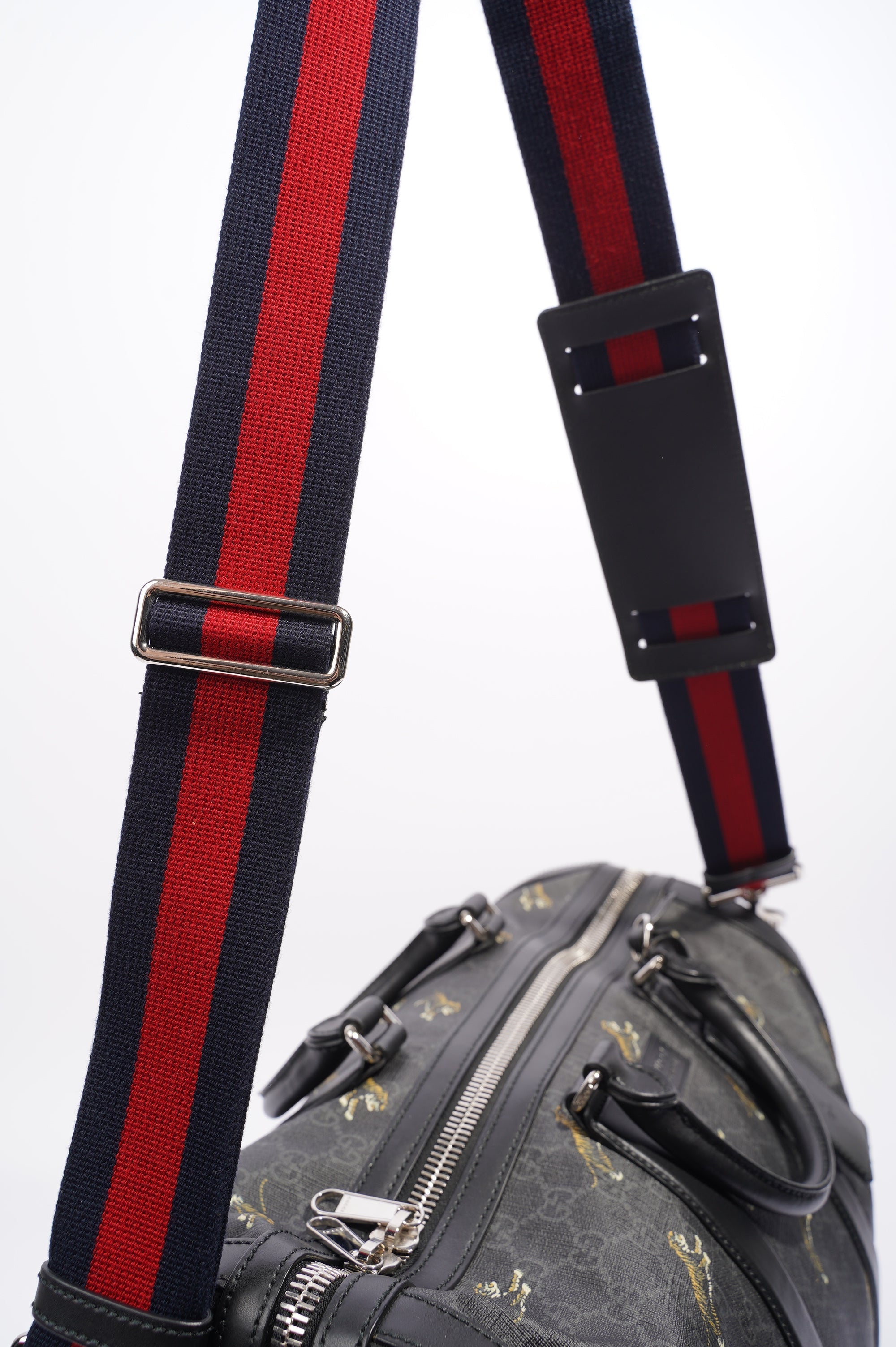 Gucci Mens Supreme Tigers Duffle Grey Canvas