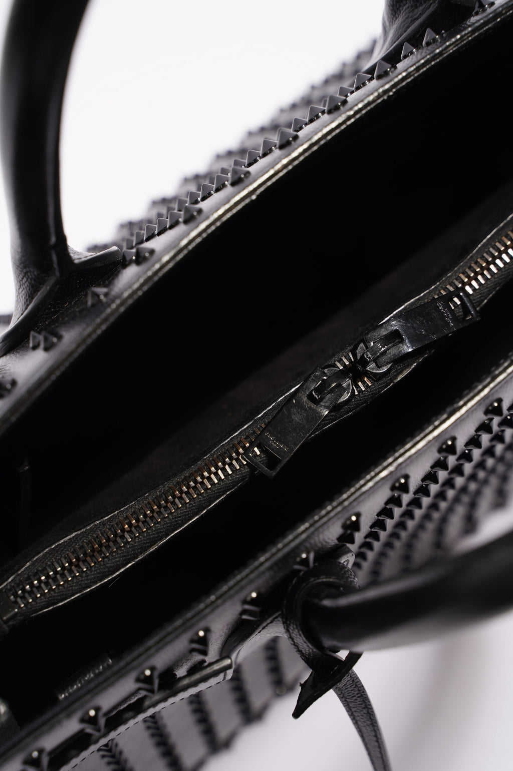 Saint Laurent Womens Sac De Jour Black Small