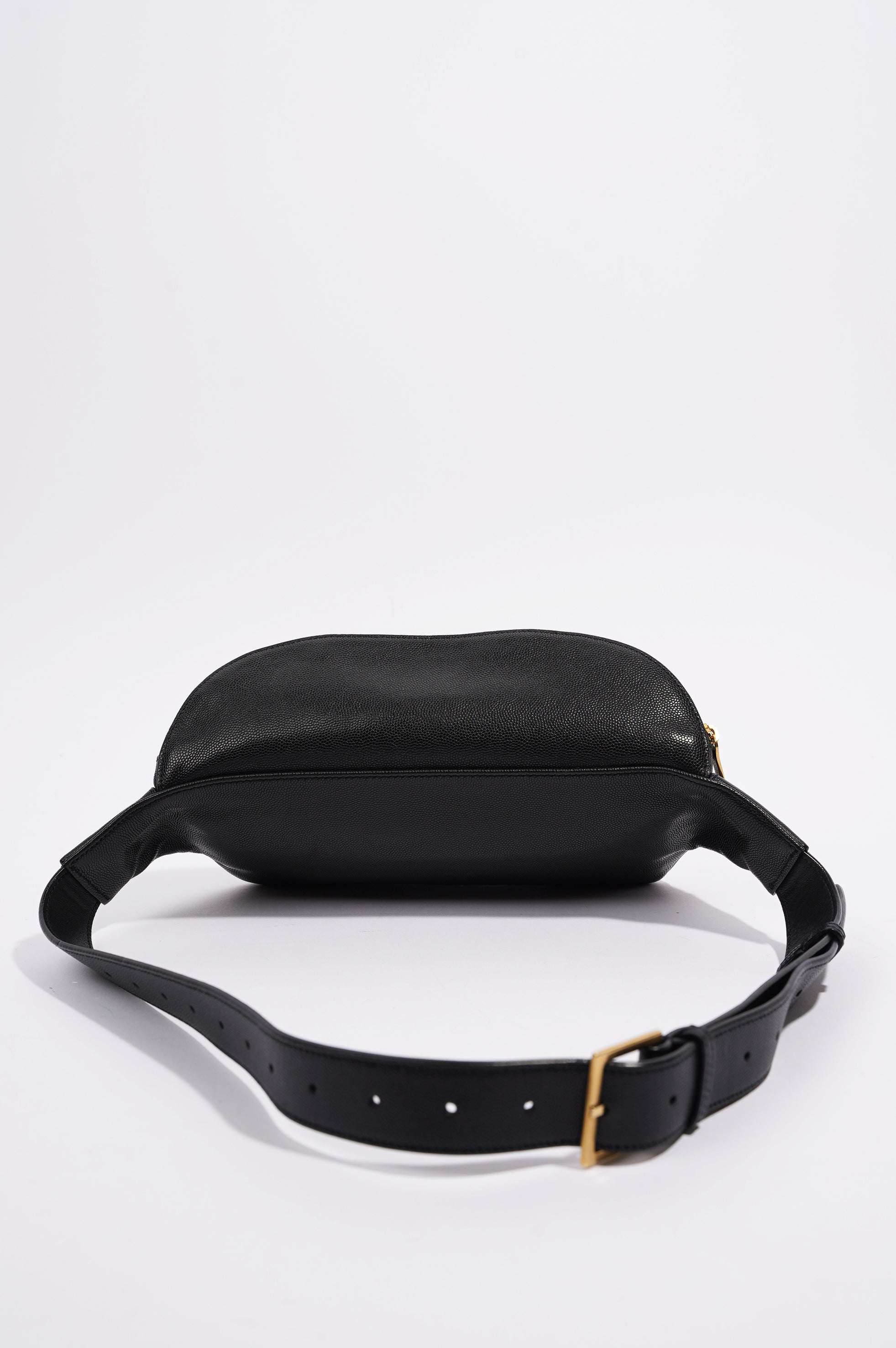 Saint Laurent Womens Cassandre Classic Belt Bag Black / Gold