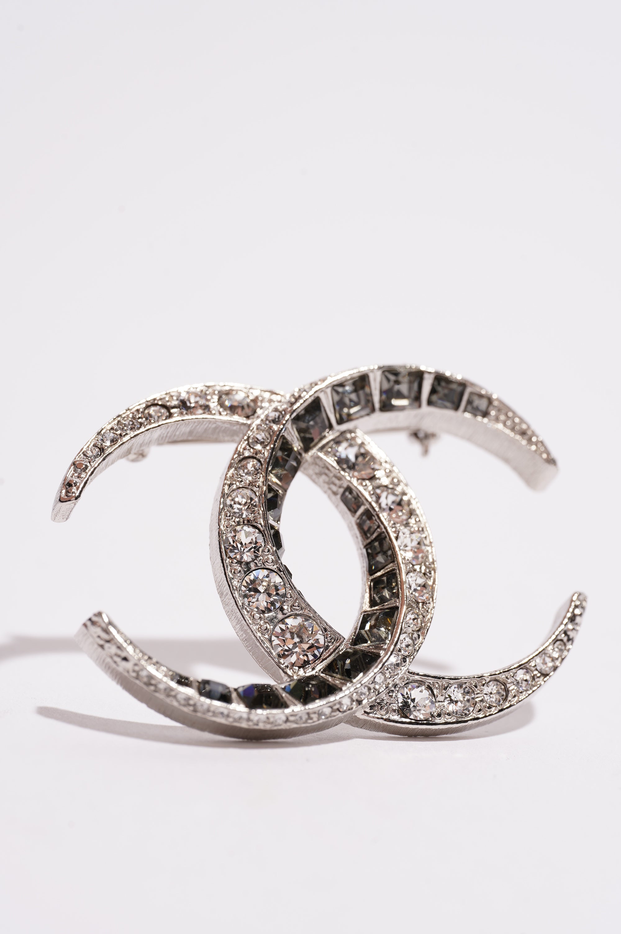 Chanel Womens Brooch Silver
