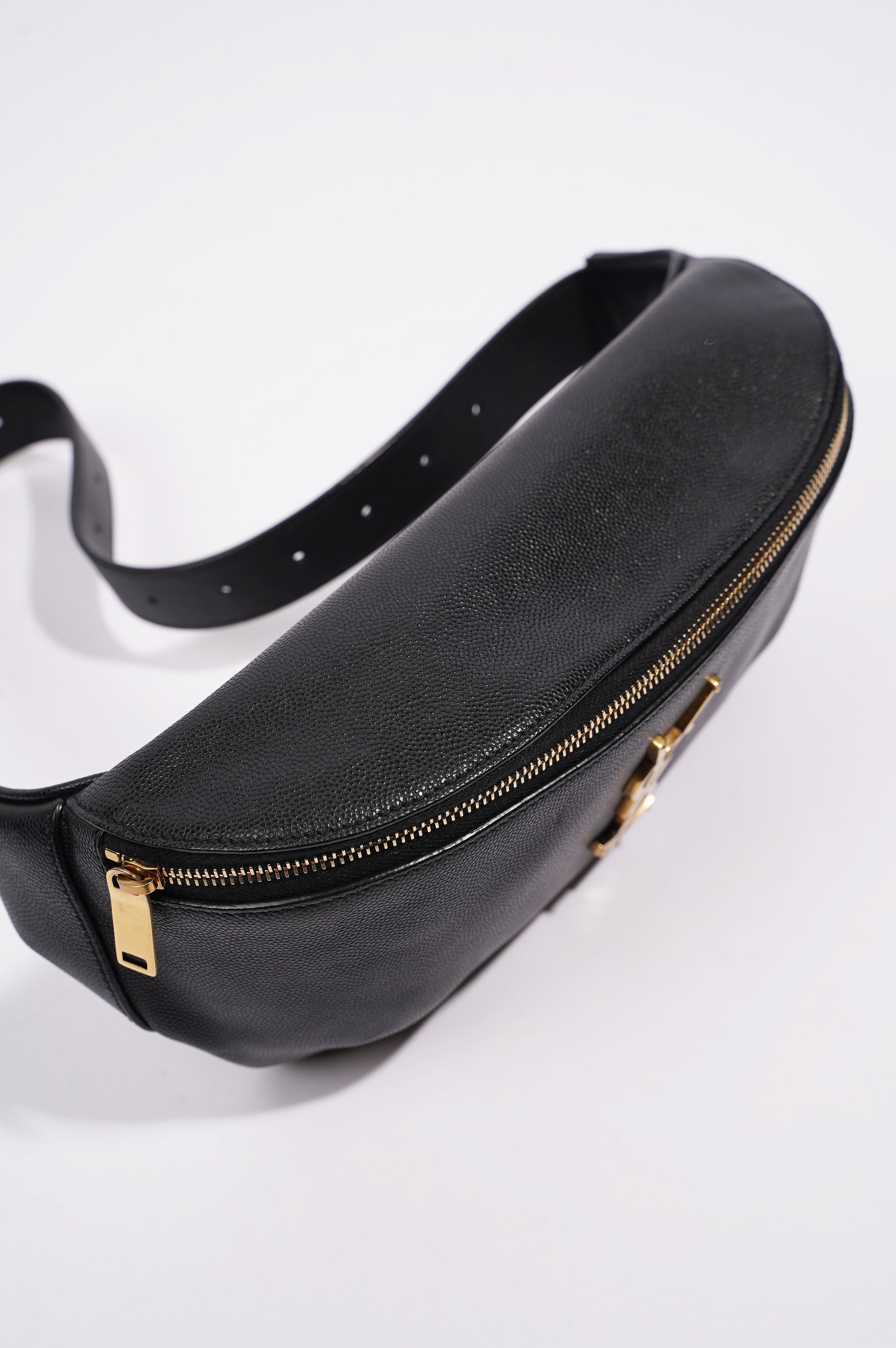 Saint Laurent Womens Cassandre Classic Belt Bag Black / Gold