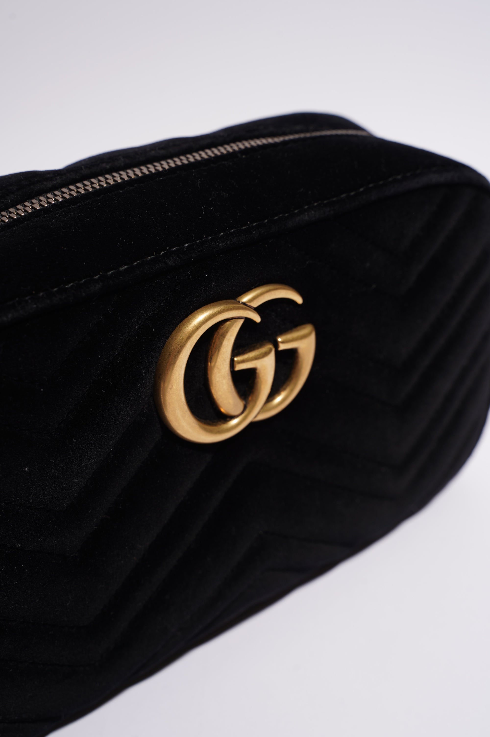 Gucci Womens GG Marmont Zip Bag Black Velvet Small
