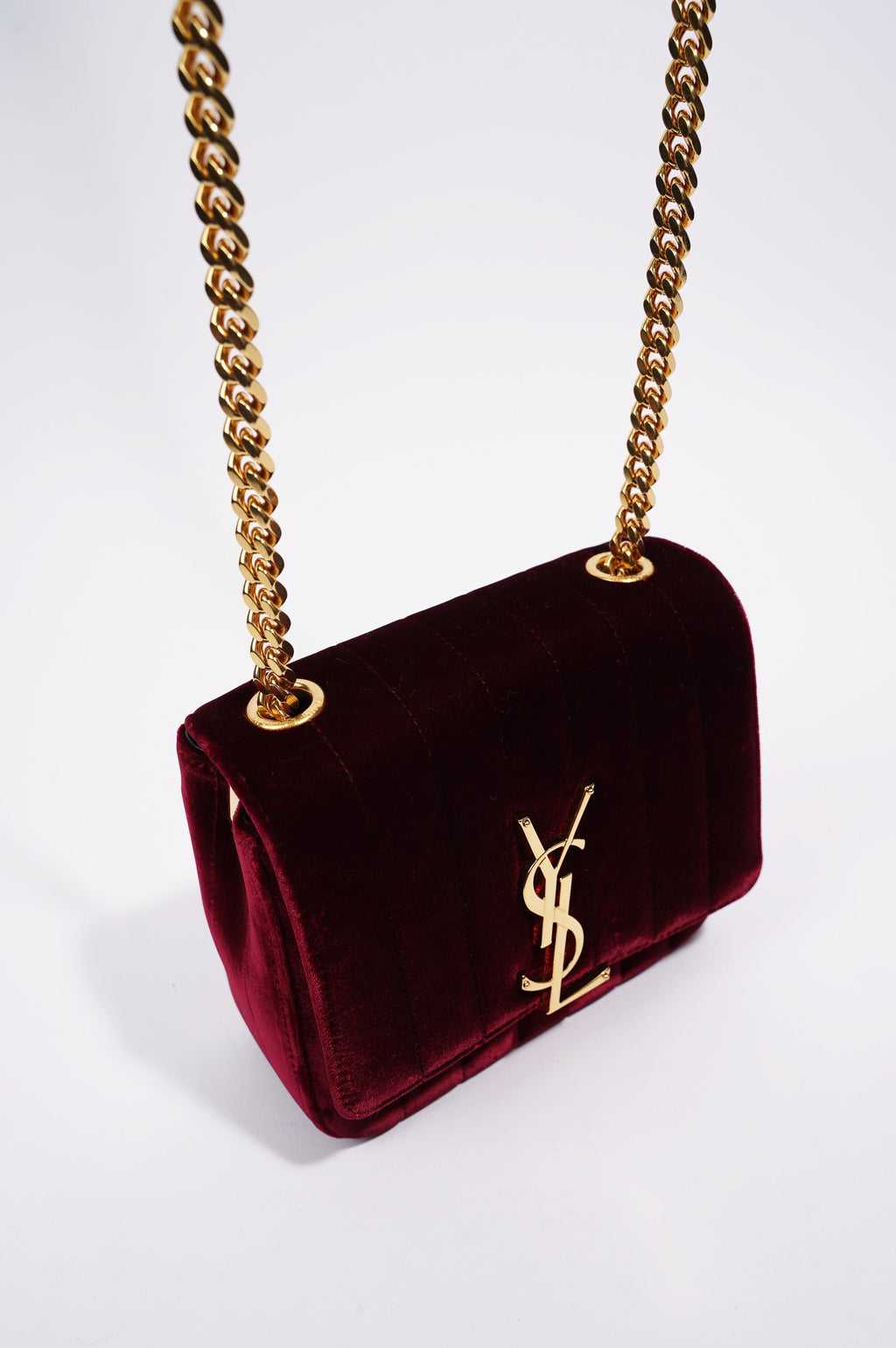 Saint Laurent Womens Vicky Burgundy Velvet Small
