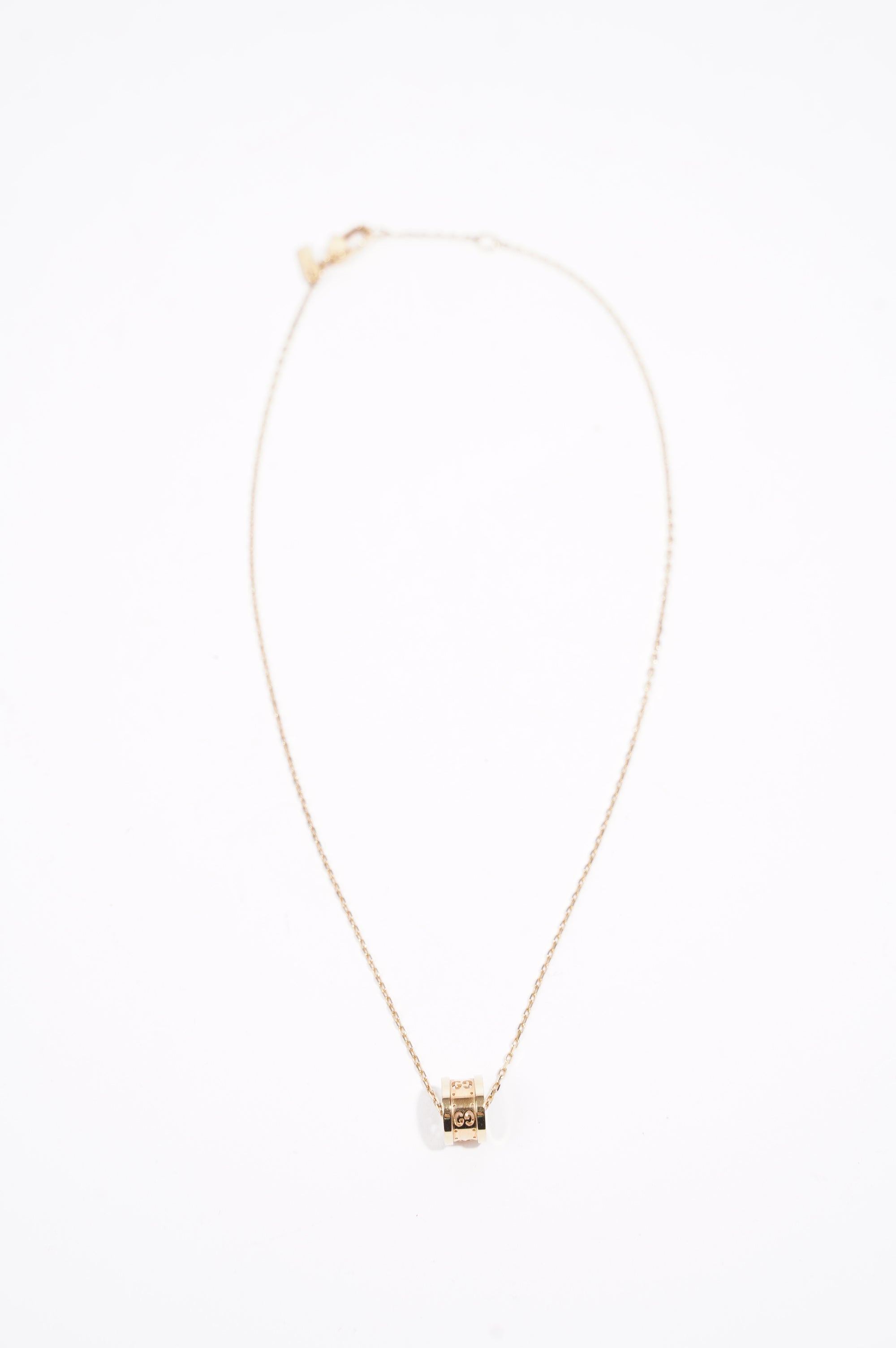 Gucci Womens GG Icon Necklace 18k Gold