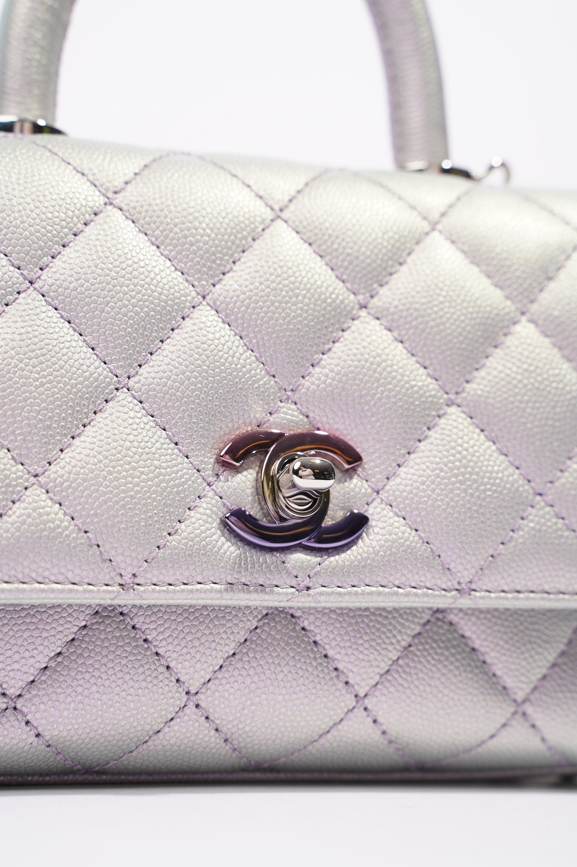 Chanel Womens 21K Coco Handle Iridescent Purple Caviar Mini