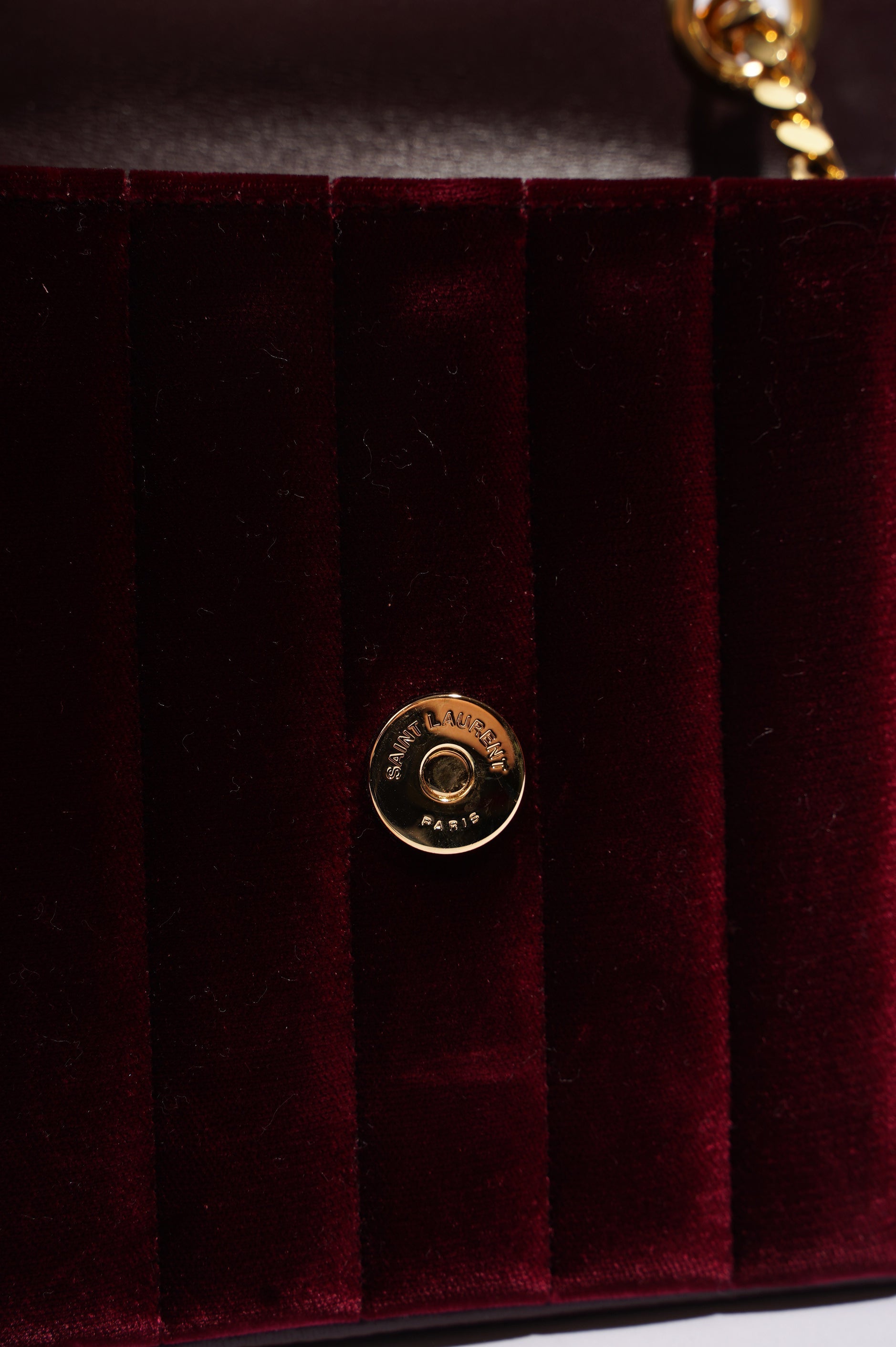Saint Laurent Womens Vicky Burgundy Velvet Small