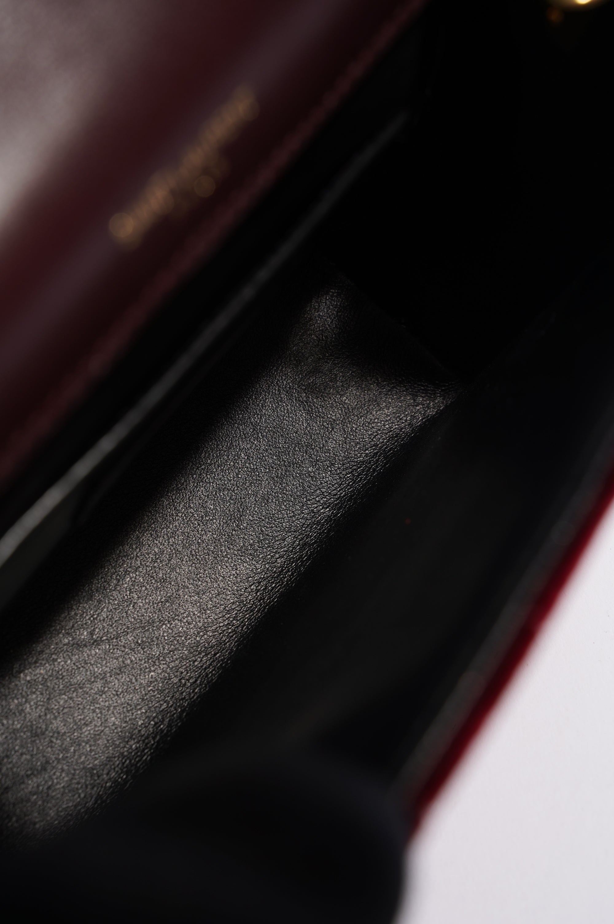 Saint Laurent Womens Vicky Burgundy Velvet Small