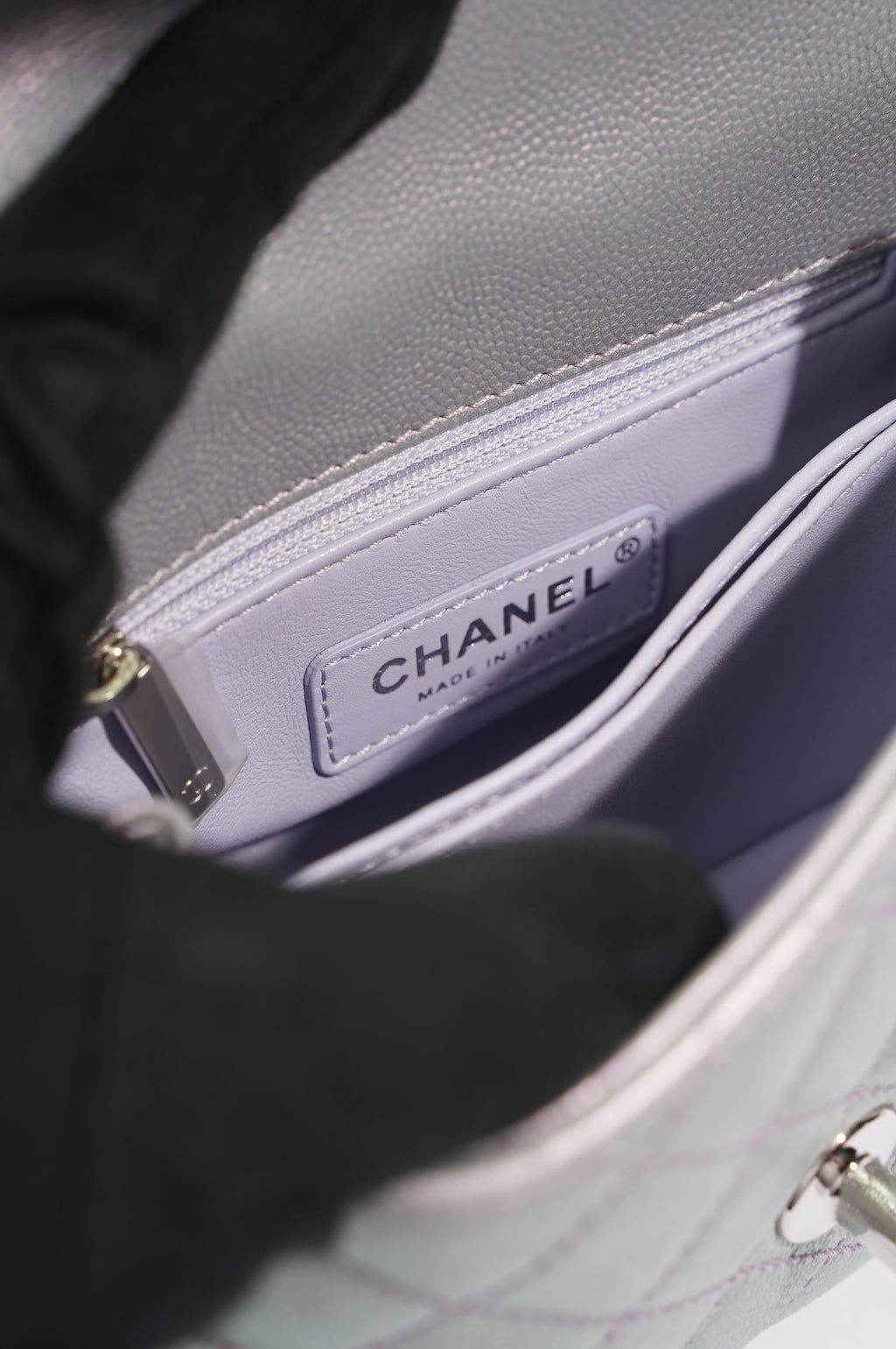 Chanel Womens 21K Coco Handle Iridescent Purple Caviar Mini