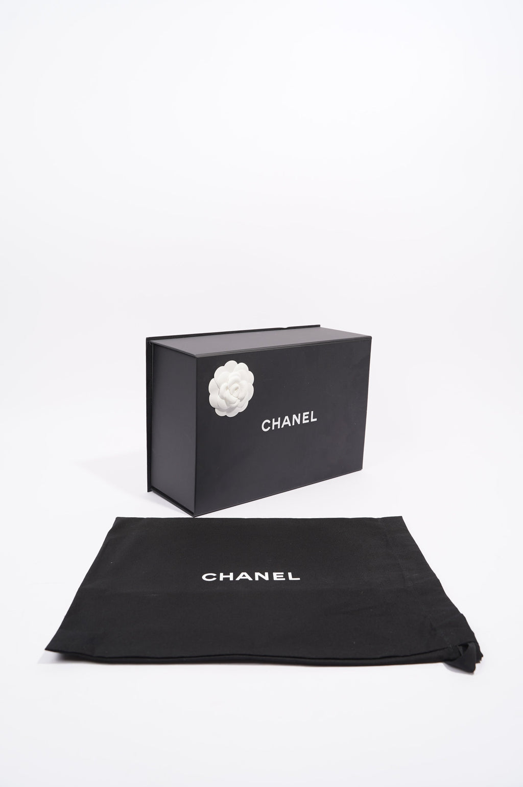 Chanel Womens 21K Coco Handle Iridescent Purple Caviar Mini