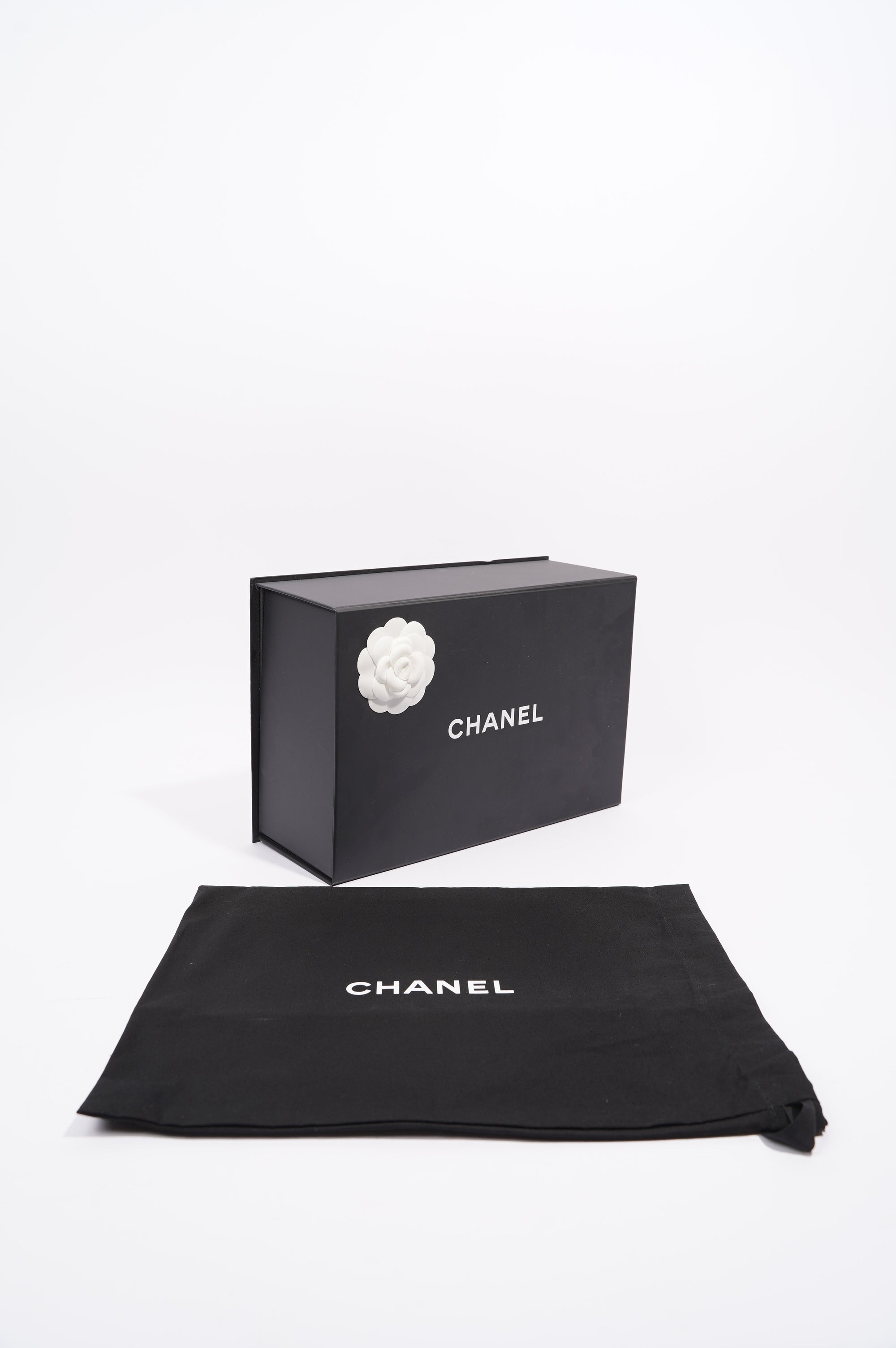 Chanel Womens 21K Coco Handle Iridescent Purple Caviar Mini