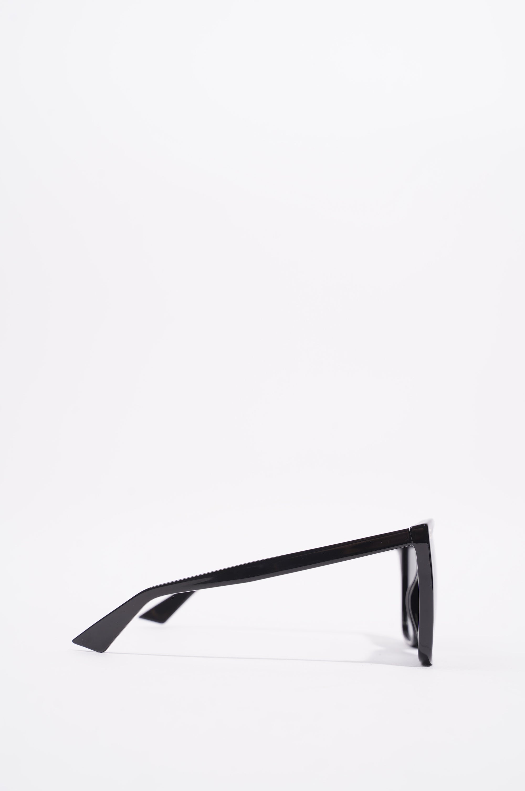 Gucci Womens GG0022S Sunglasses Black 140
