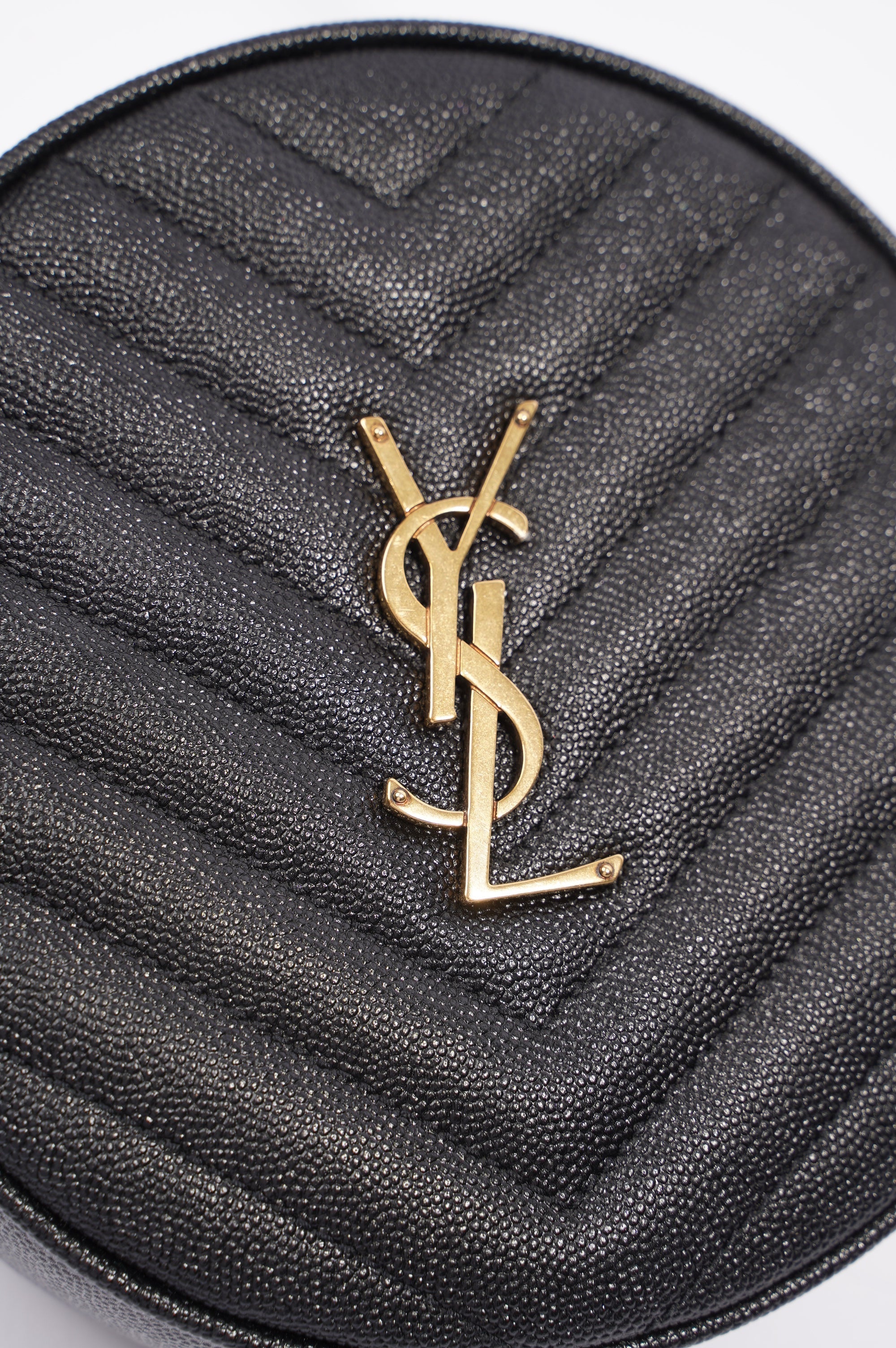 Saint Laurent Womens Vinyle Round Camera Bag Black / Gold OS