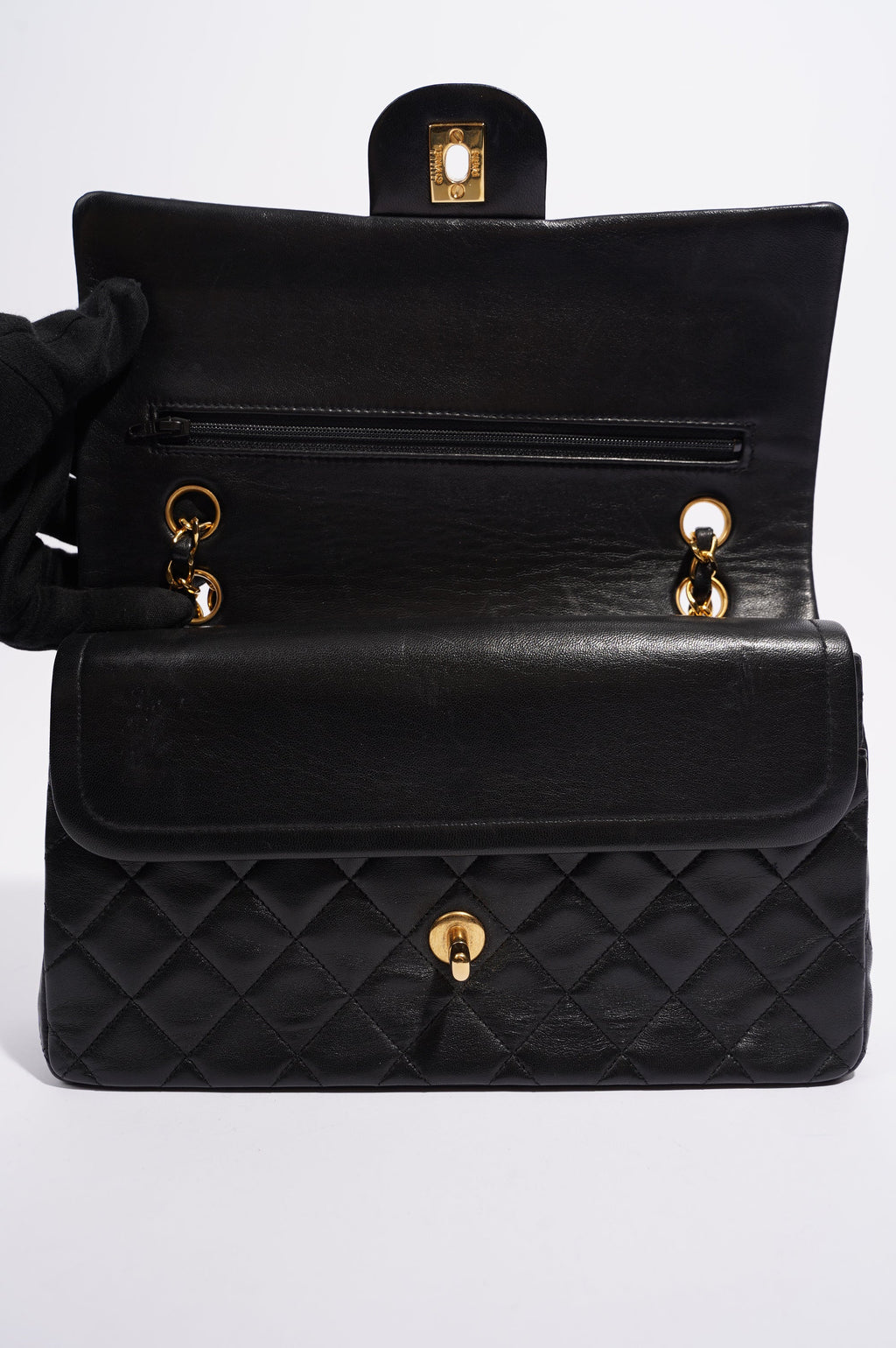 Chanel Womens Vintage Lambskin Classic Flap Black Medium