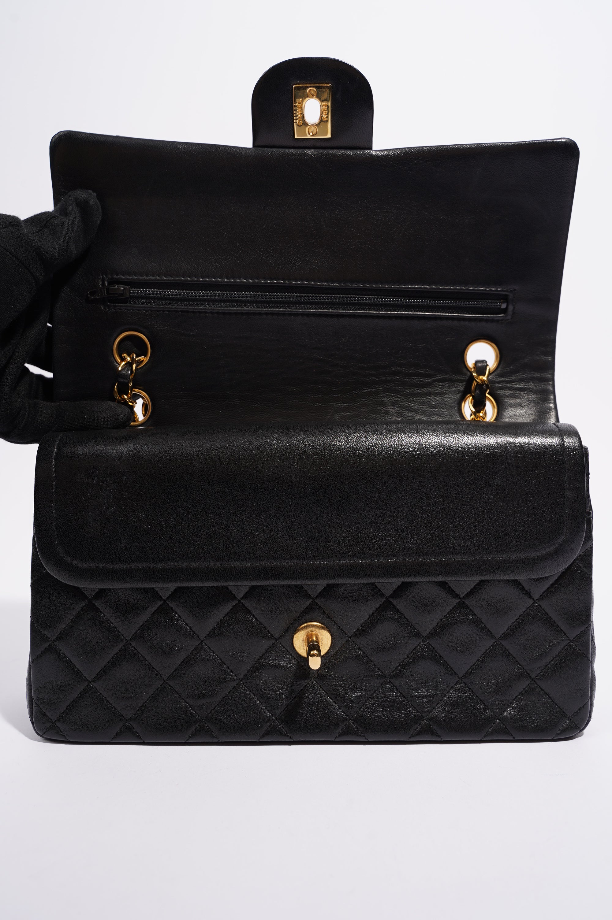 Chanel Womens Vintage Lambskin Classic Flap Black Medium