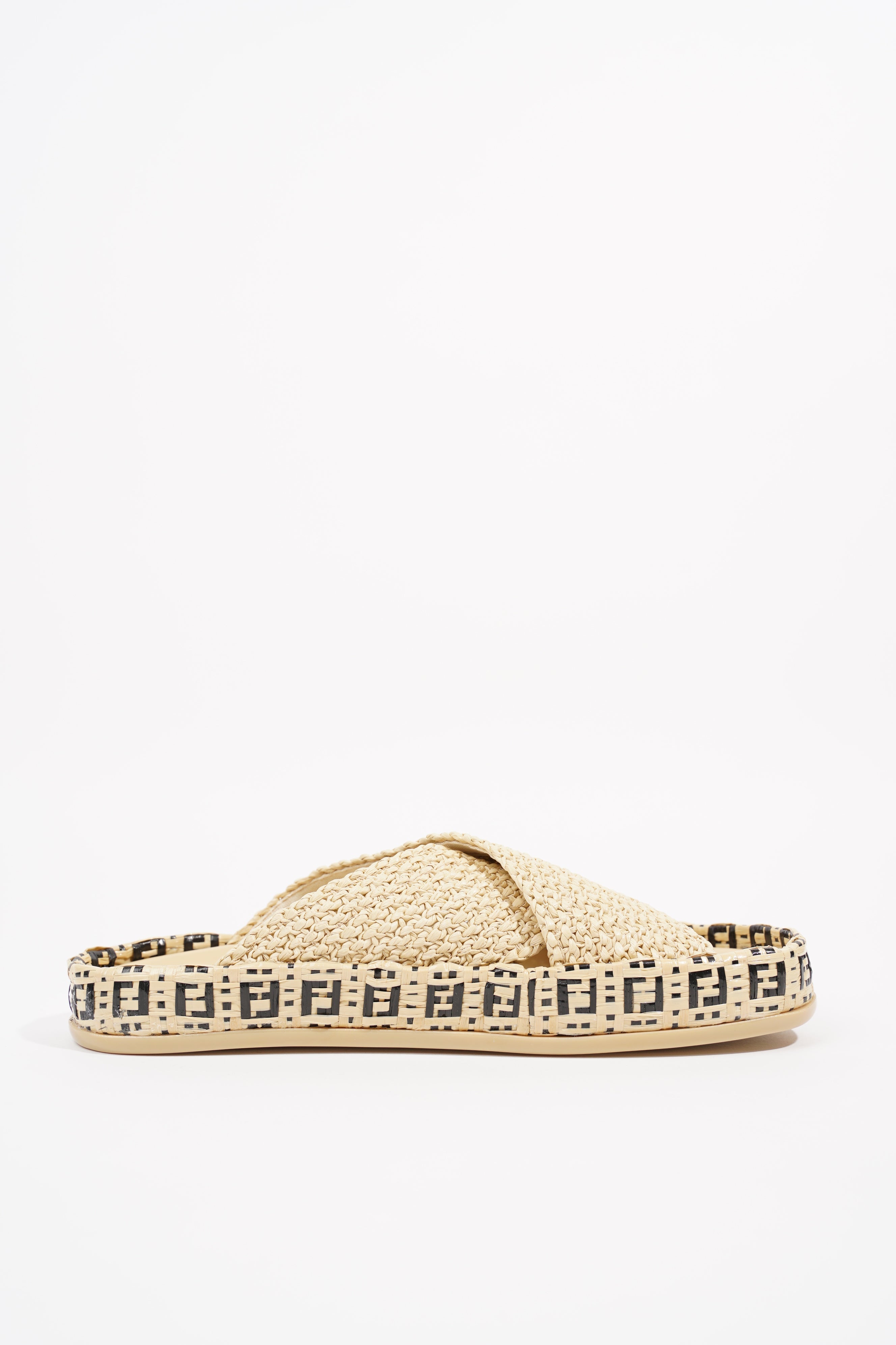 Fendi Womens Raffia Slides Beige EU 38 / UK 5