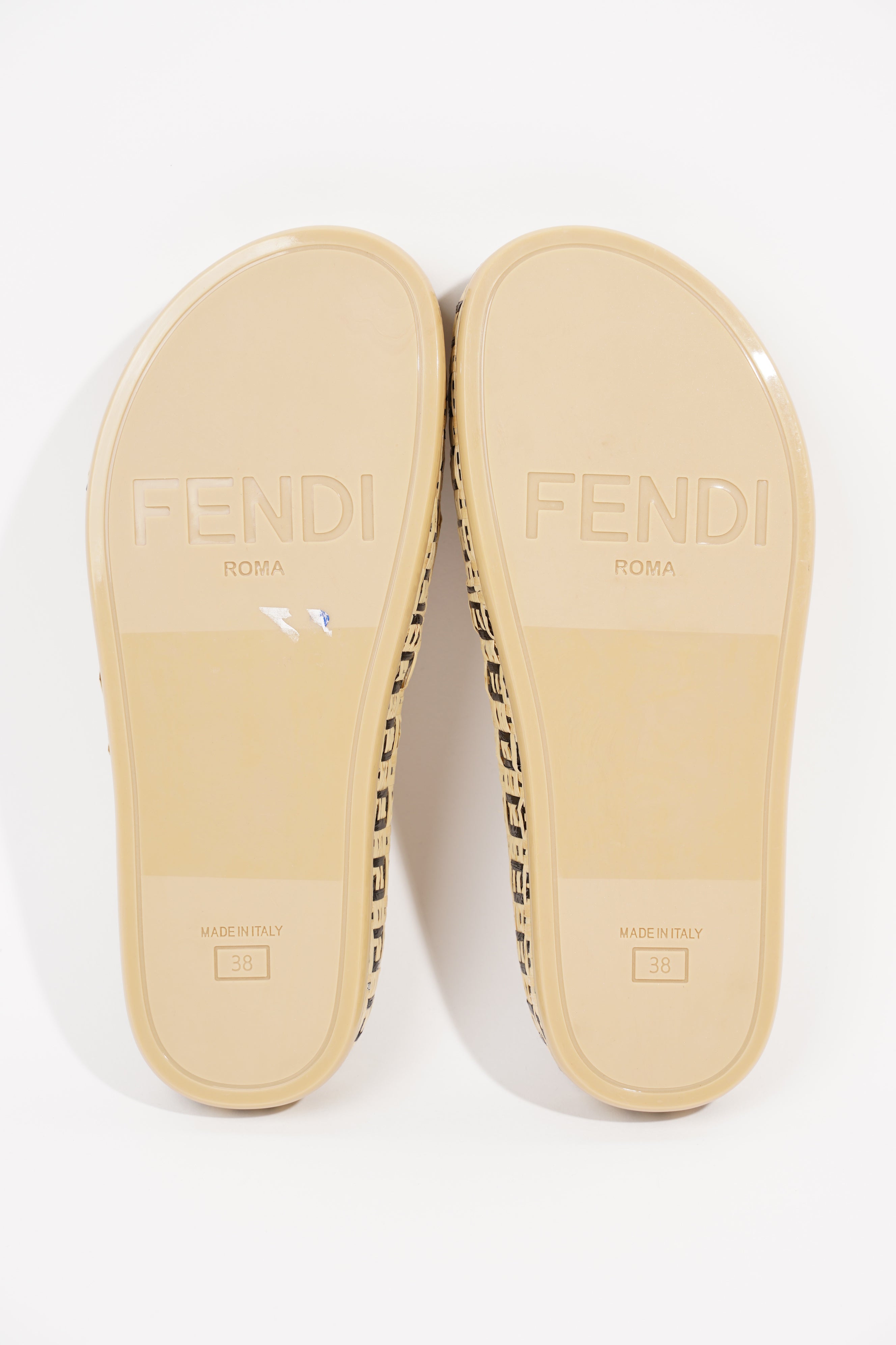 Fendi Womens Raffia Slides Beige EU 38 / UK 5