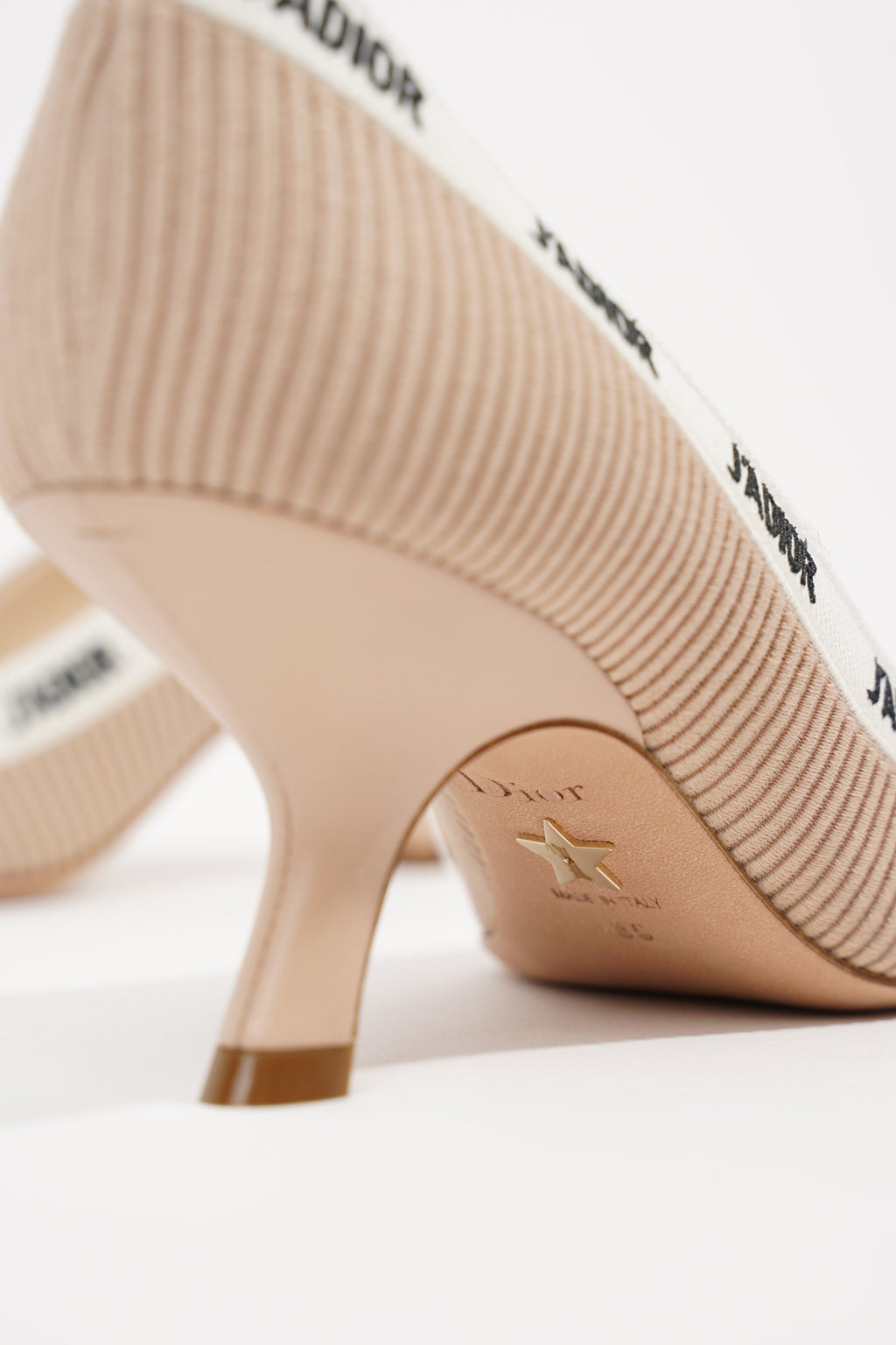 Dior Womens J'adior Pump 25 Powder Nude EU 35 / UK 2