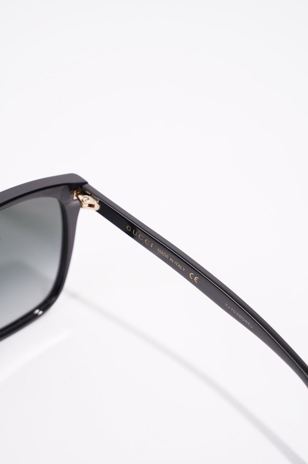 Gucci Womens GG0022S Sunglasses Black 140