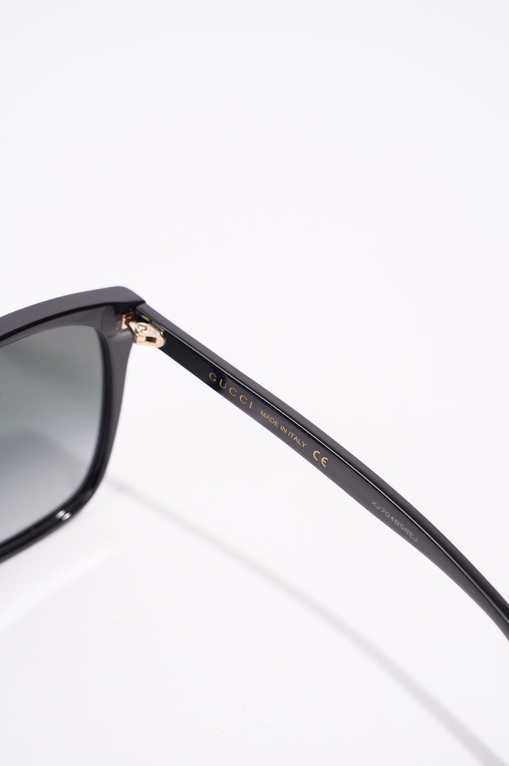 Gucci Womens GG0022S Sunglasses Black 140