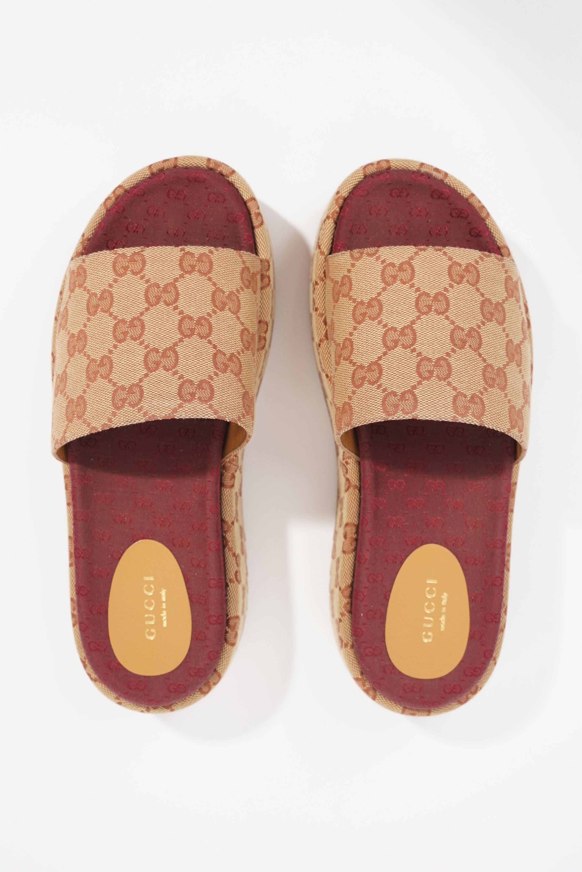 Gucci Womens Original GG Slide Sandal Beige / Brick Red EU 39.5 / UK 6.5