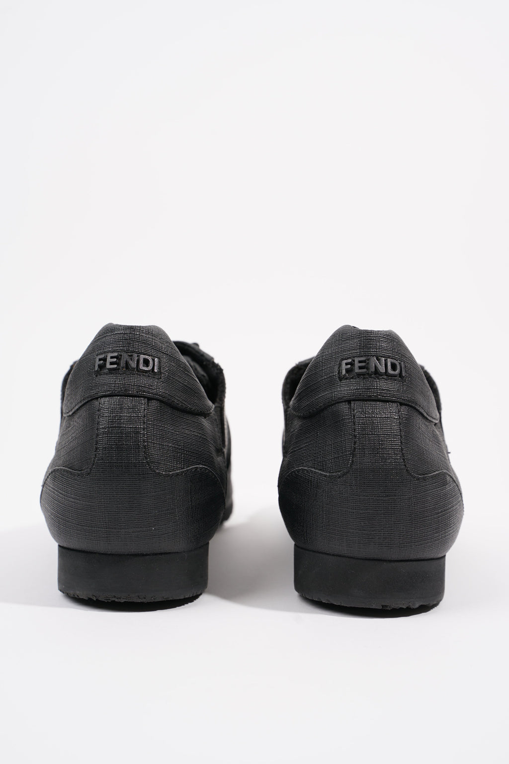 Fendi Mens Low Top Sneaker EU 40.5 / UK 6.5