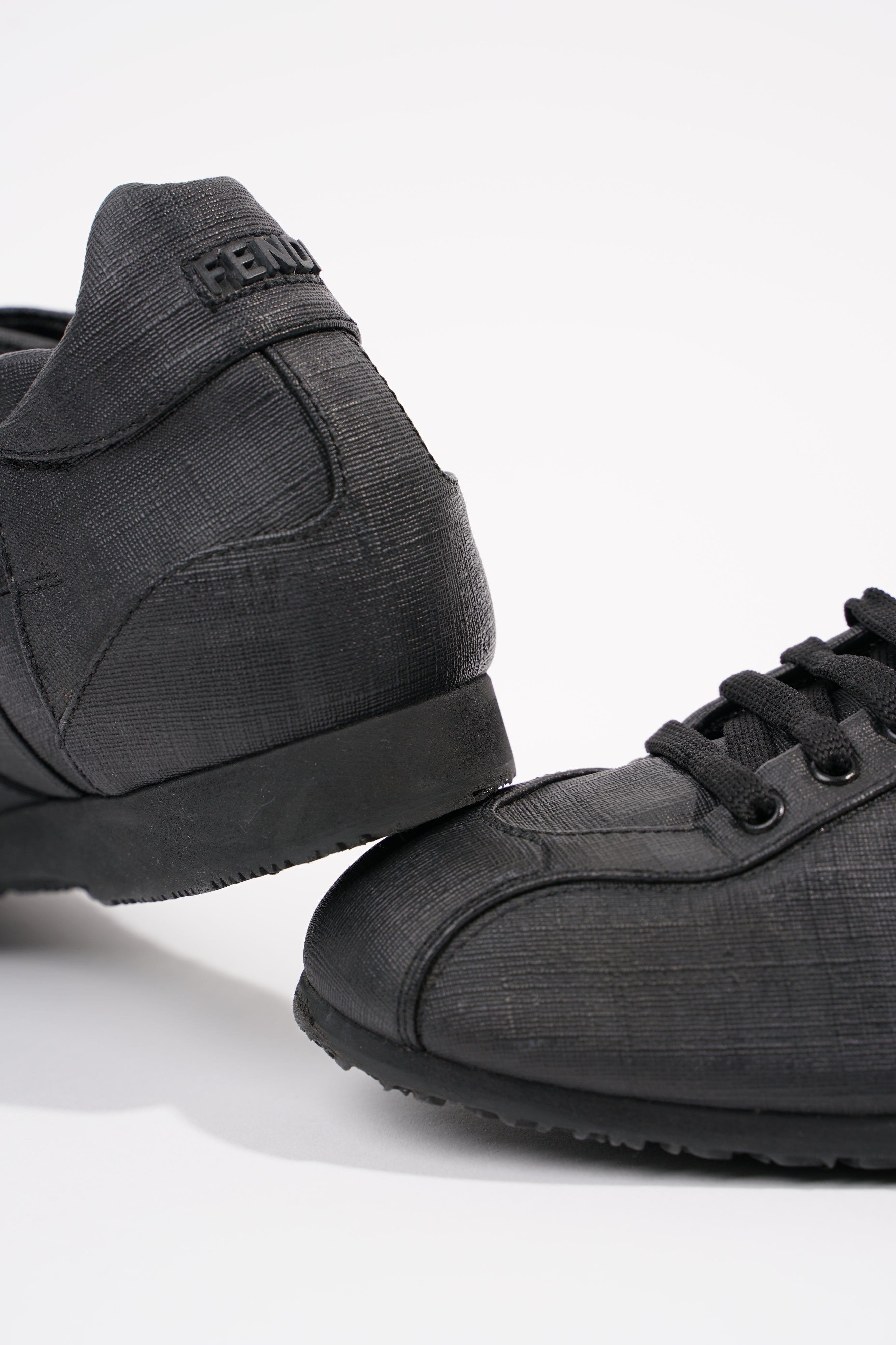 Fendi Mens Low Top Sneaker EU 40.5 / UK 6.5