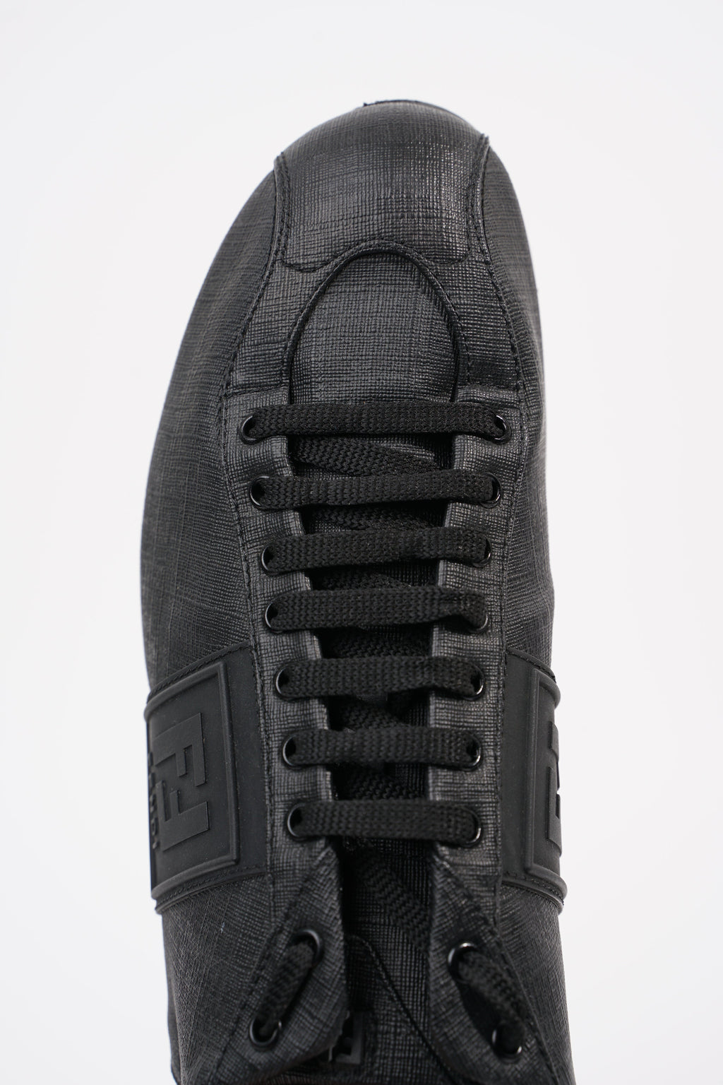 Fendi Mens Low Top Sneaker EU 40.5 / UK 6.5