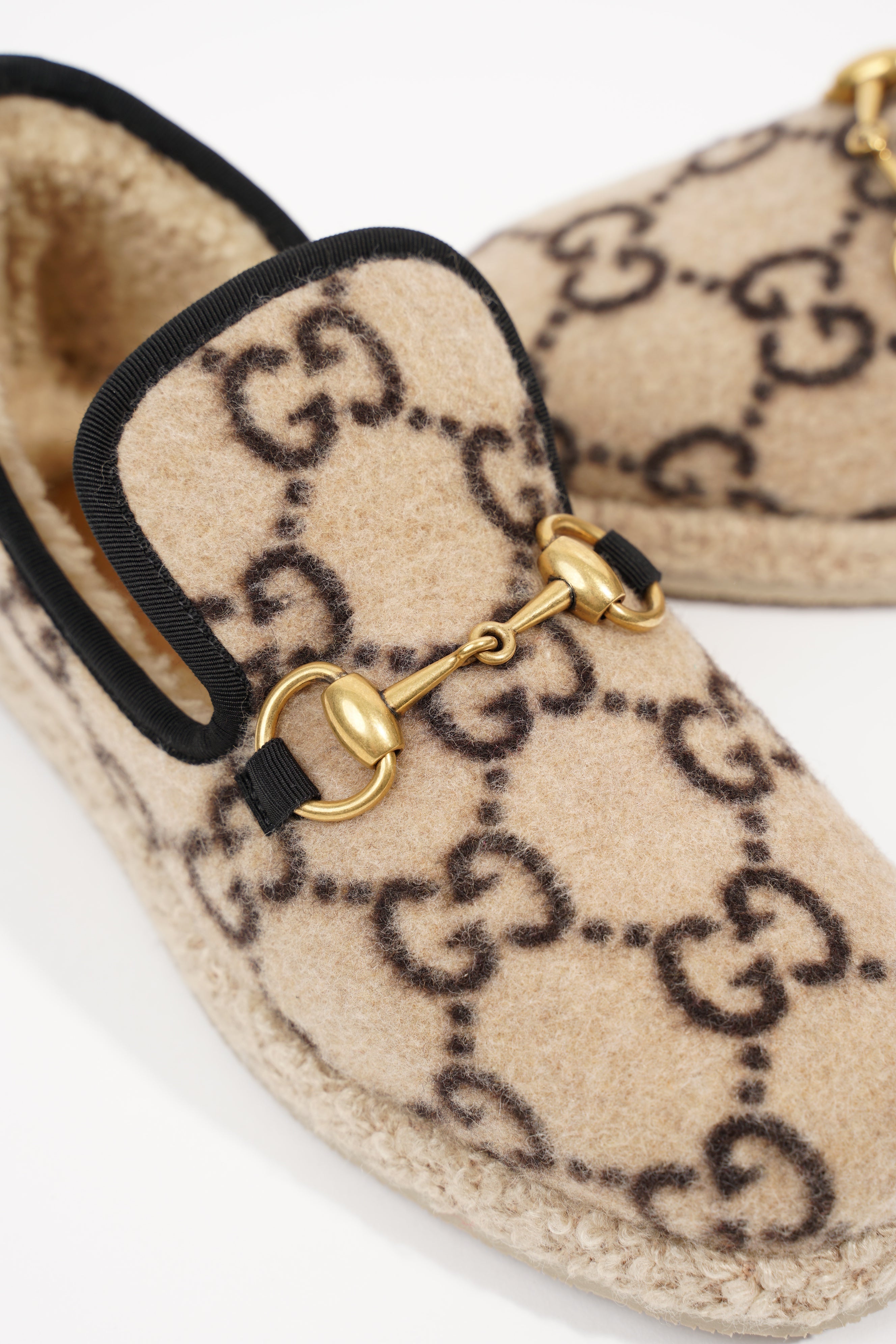Gucci GG Wool Loafer Beige Black EU 34 / UK 1