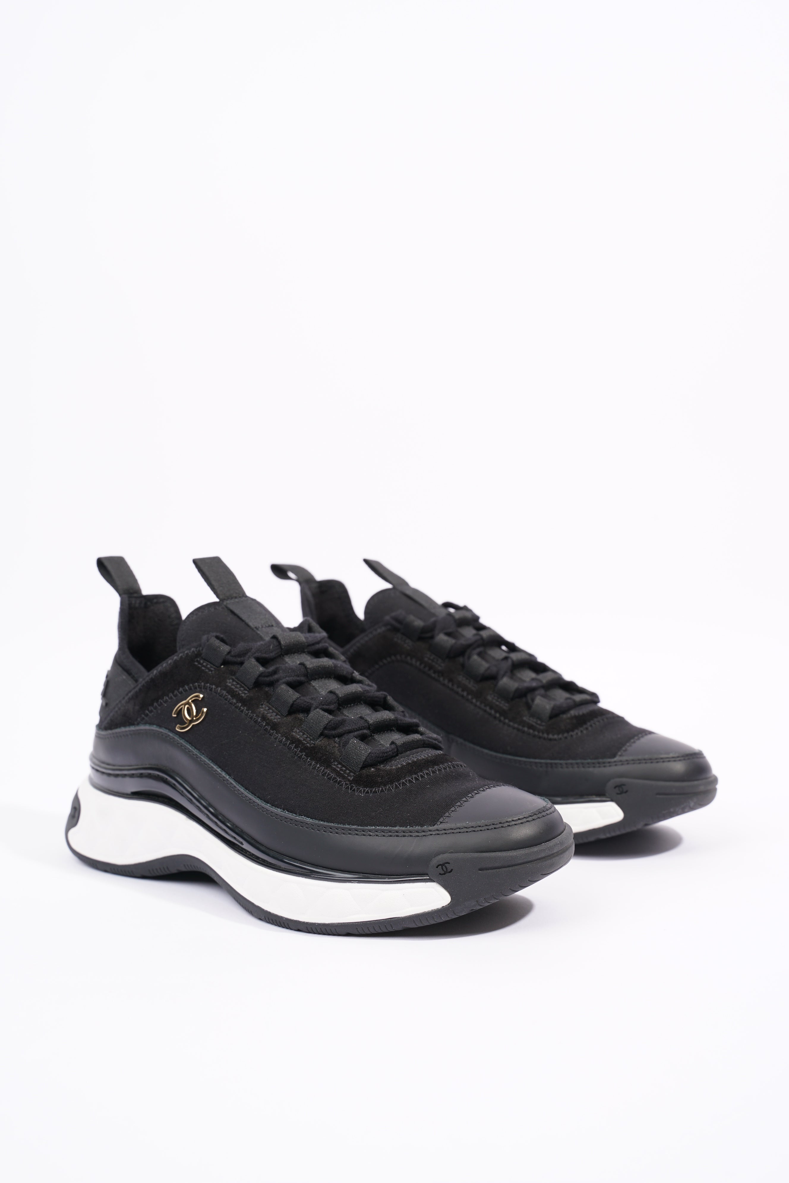 Chanel Womens CC Logo Black / White EU 37 / UK 4