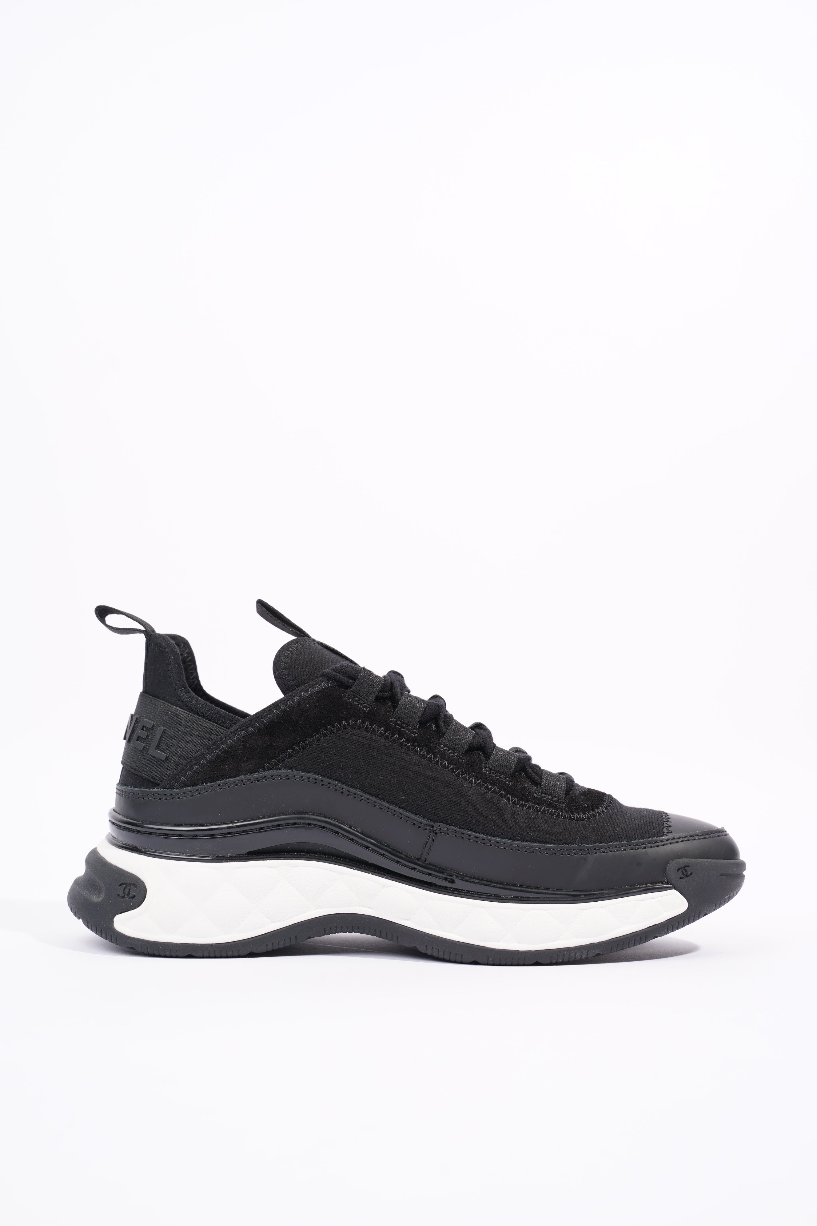Chanel Womens CC Logo Black / White EU 37 / UK 4