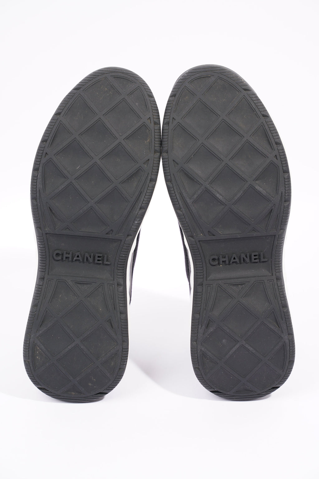 Chanel Womens CC Logo Black / White EU 37 / UK 4