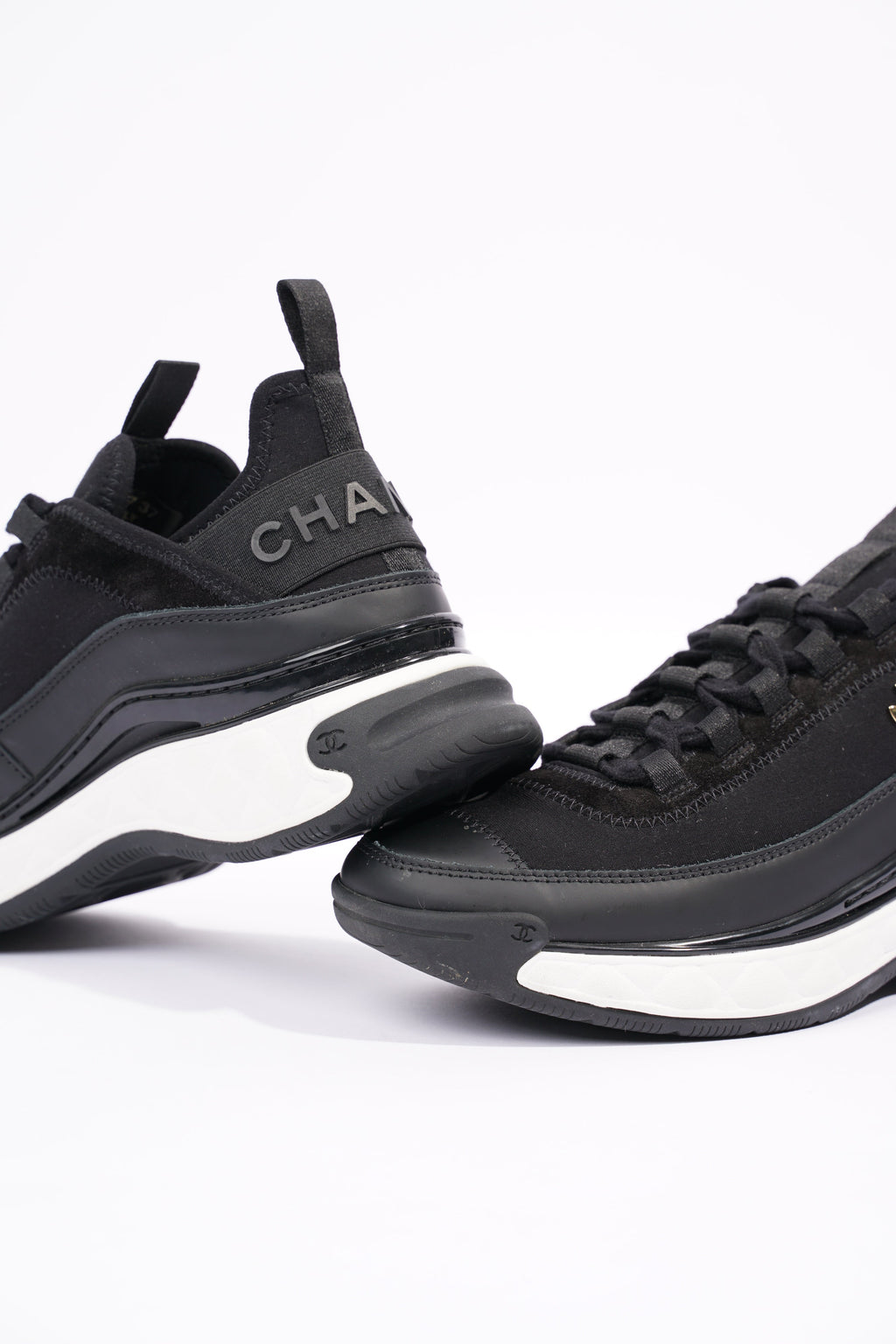 Chanel Womens CC Logo Black / White EU 37 / UK 4