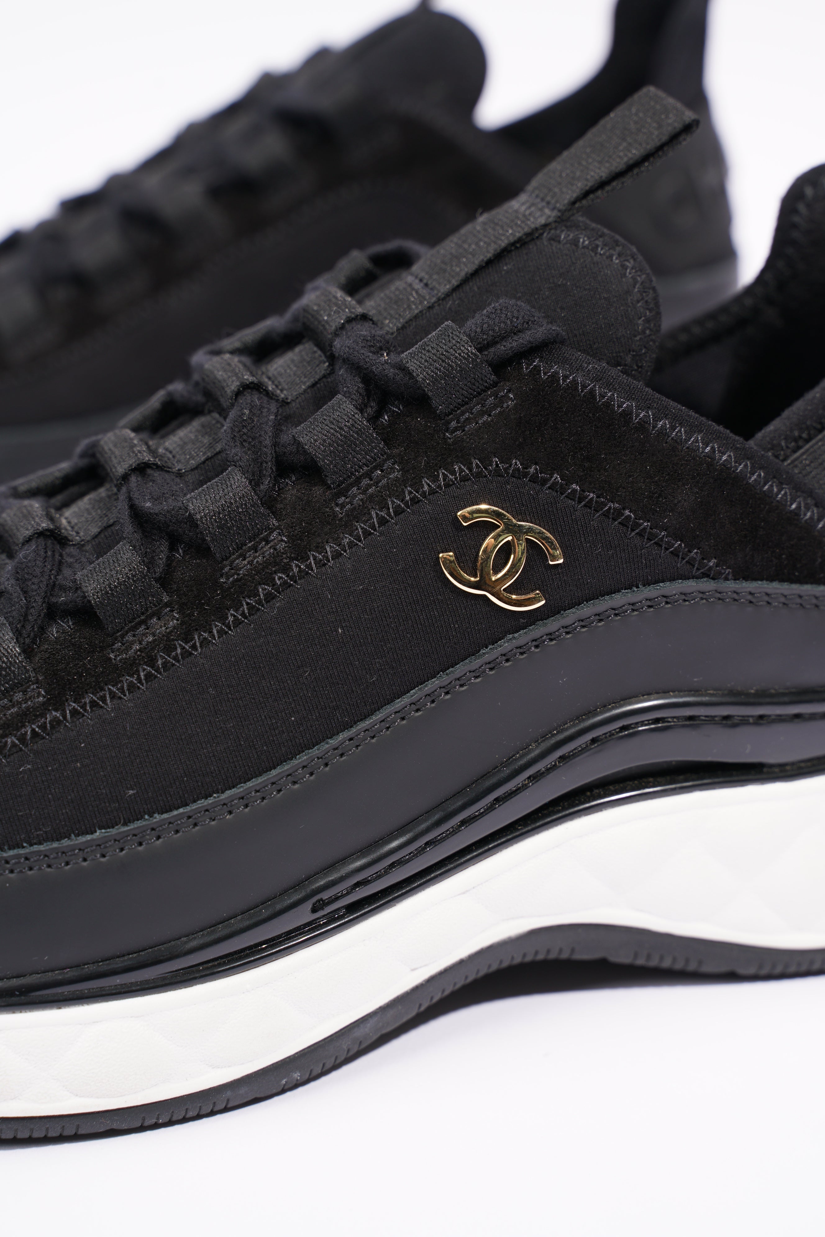 Chanel Womens CC Logo Black / White EU 37 / UK 4