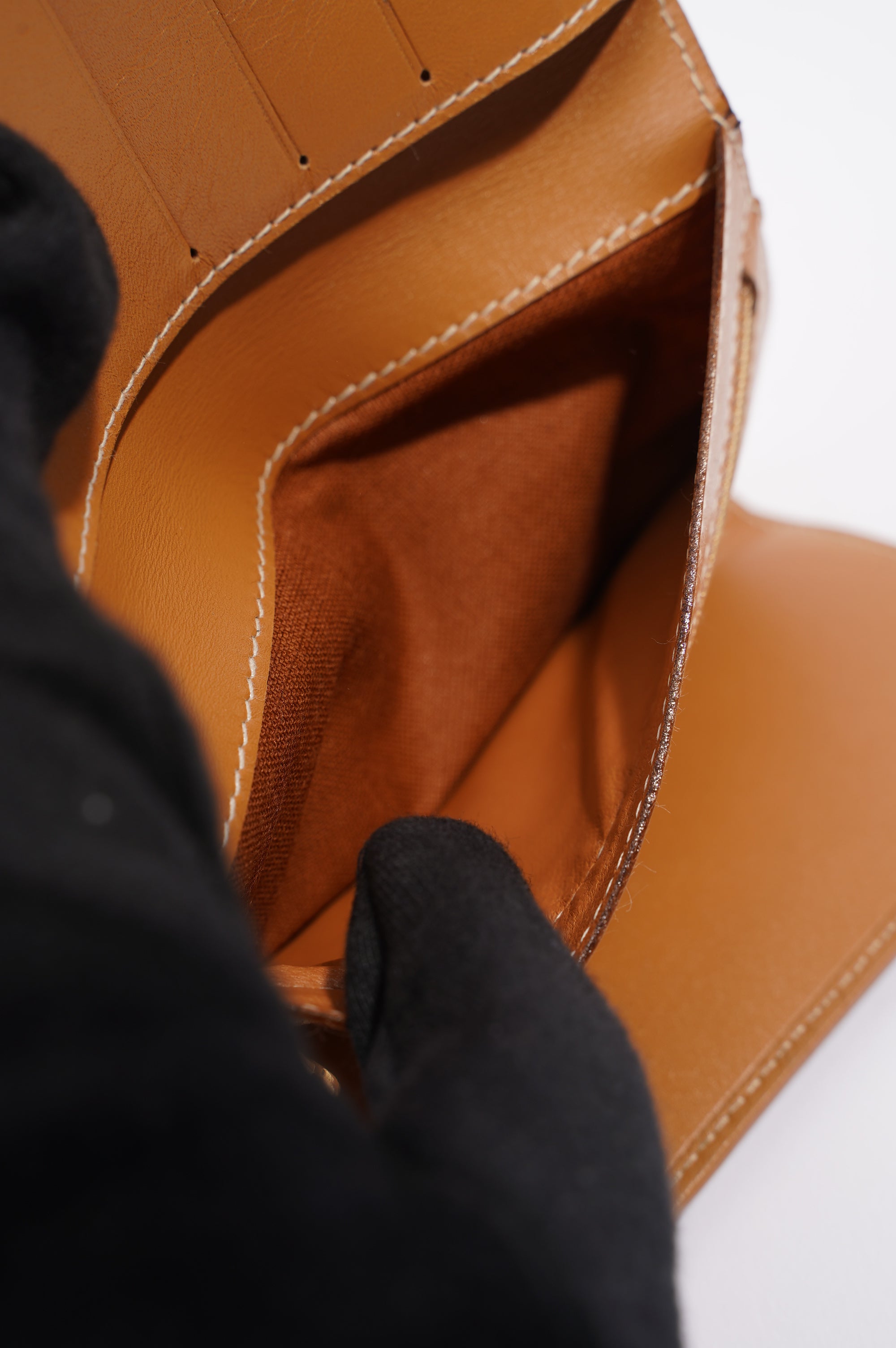 Fendi Womens Fendi Bi Fold Purse Brown / Black Canvas