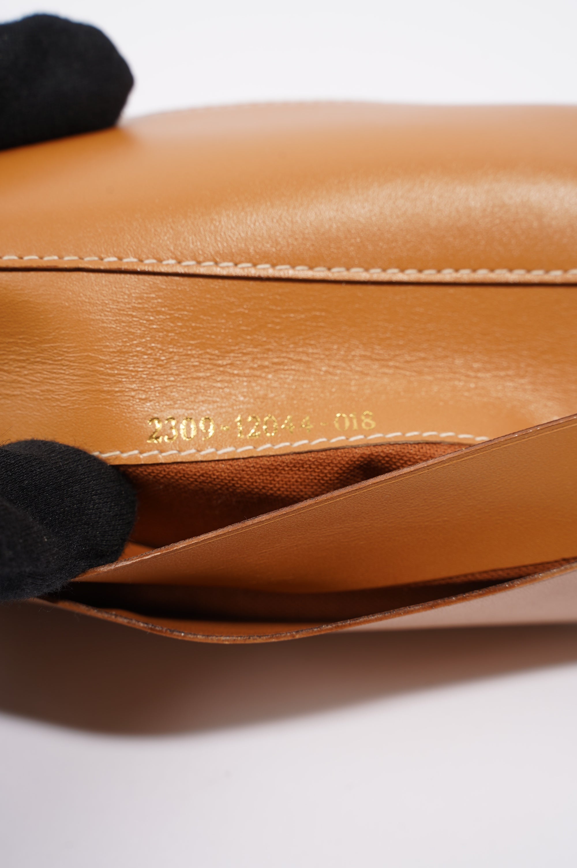 Fendi Womens Fendi Bi Fold Purse Brown / Black Canvas