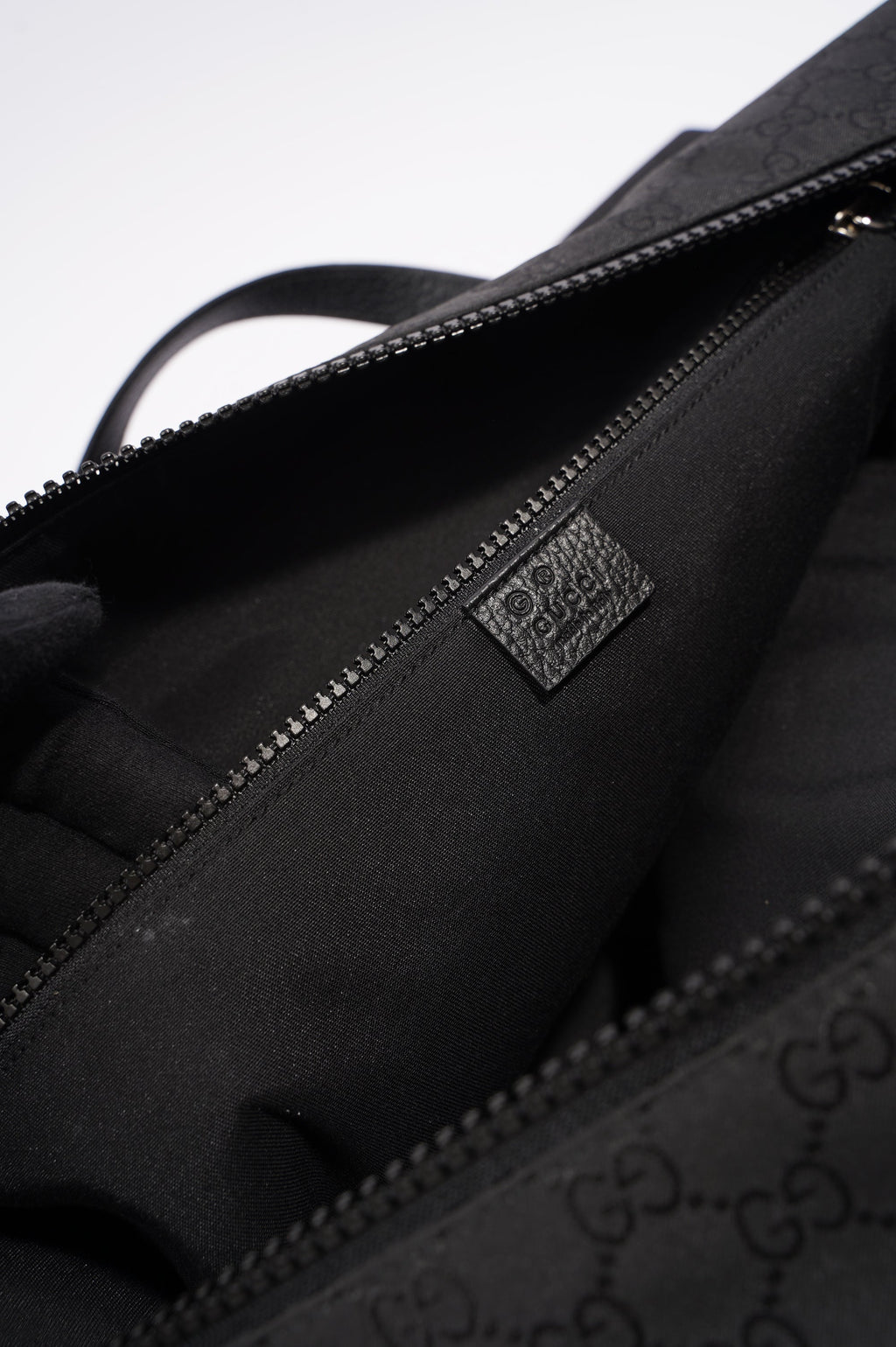 Gucci Mens Duffle Bag Grey Canvas XL