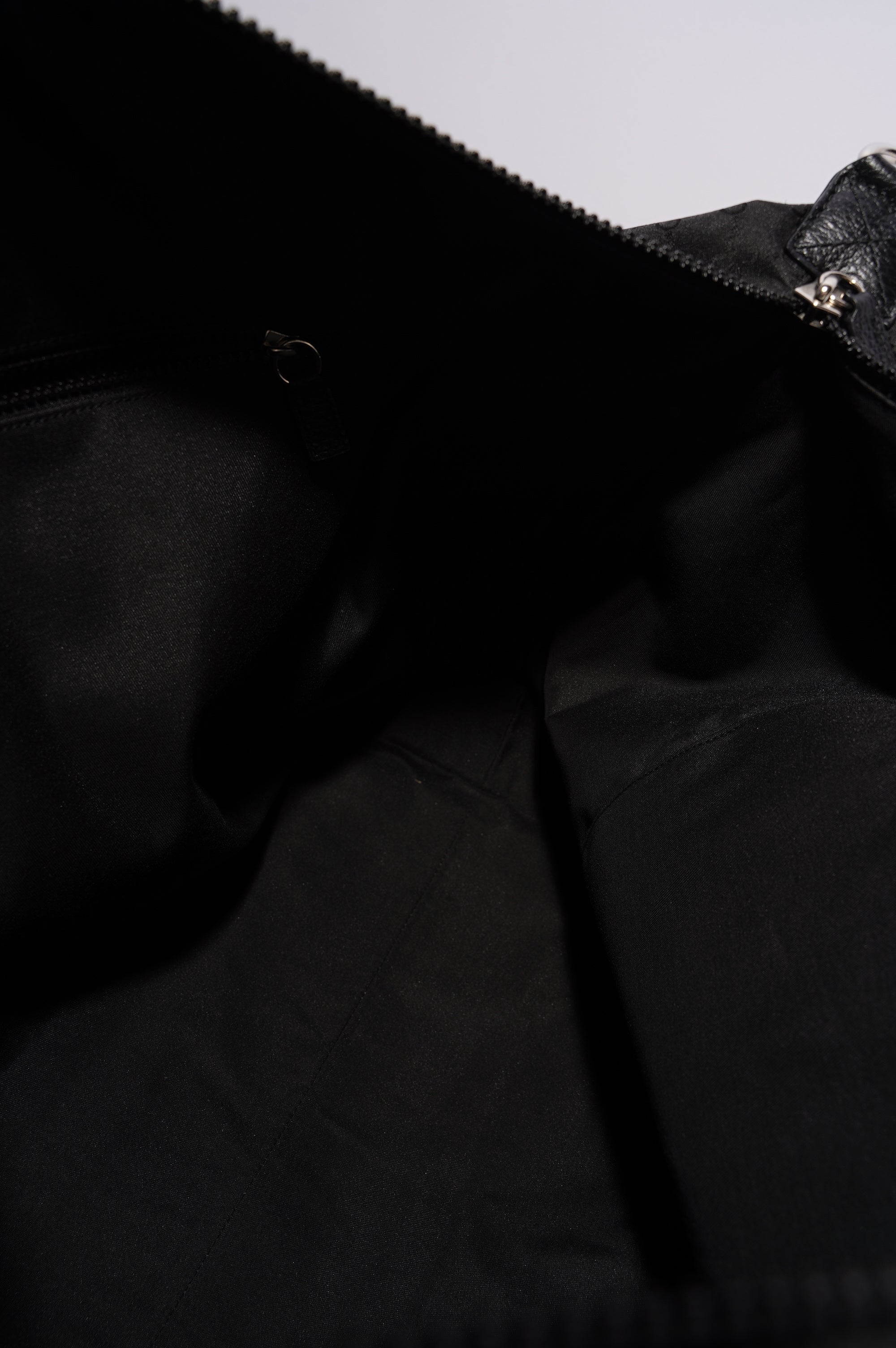 Gucci Mens Duffle Bag Grey Canvas XL