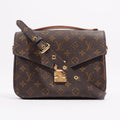 Louis Vuitton Womens Pochette Metis Monogram Canvas
