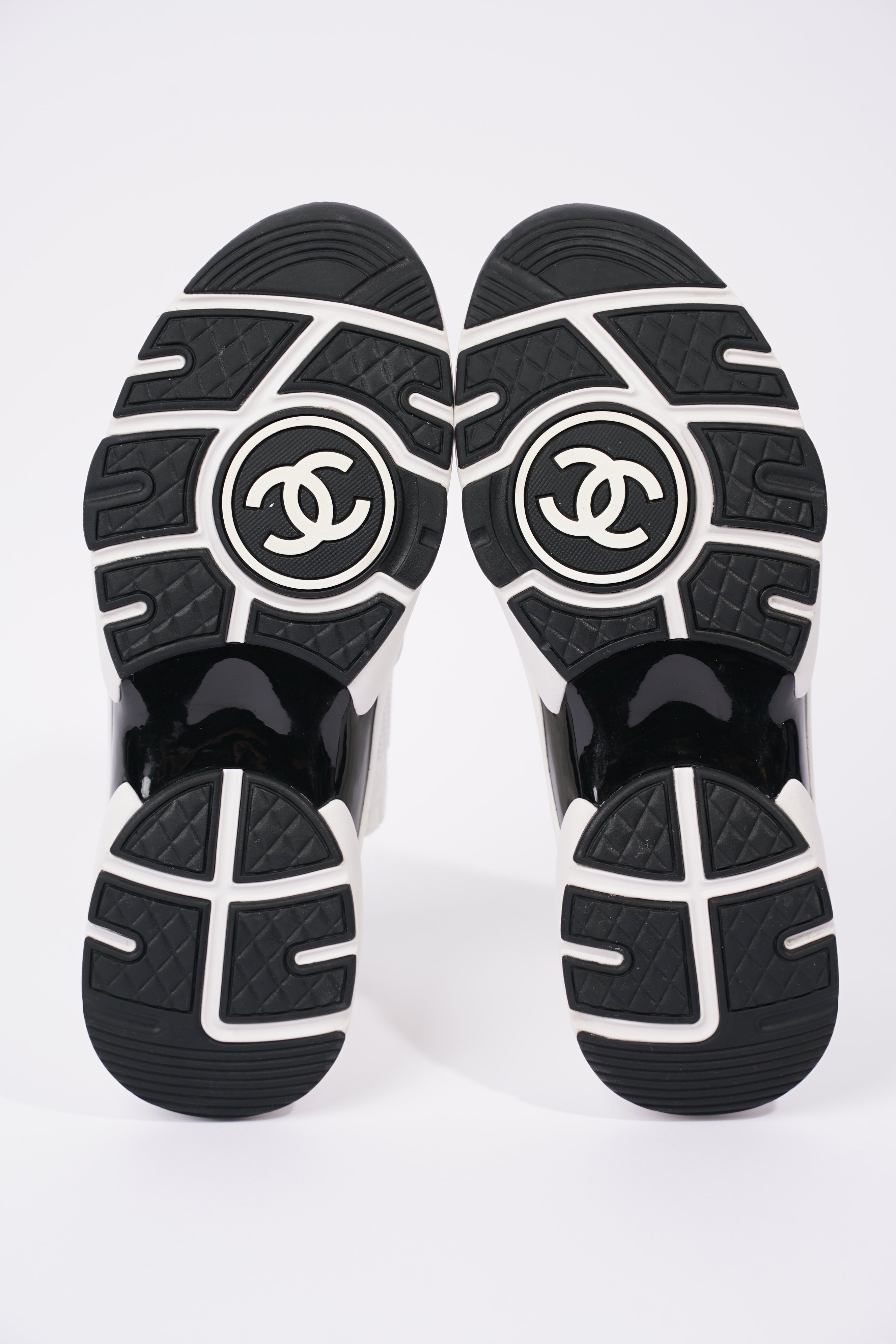 Chanel Womens CC Logo Knit Sneakers White EU 36.5 / UK 3.5
