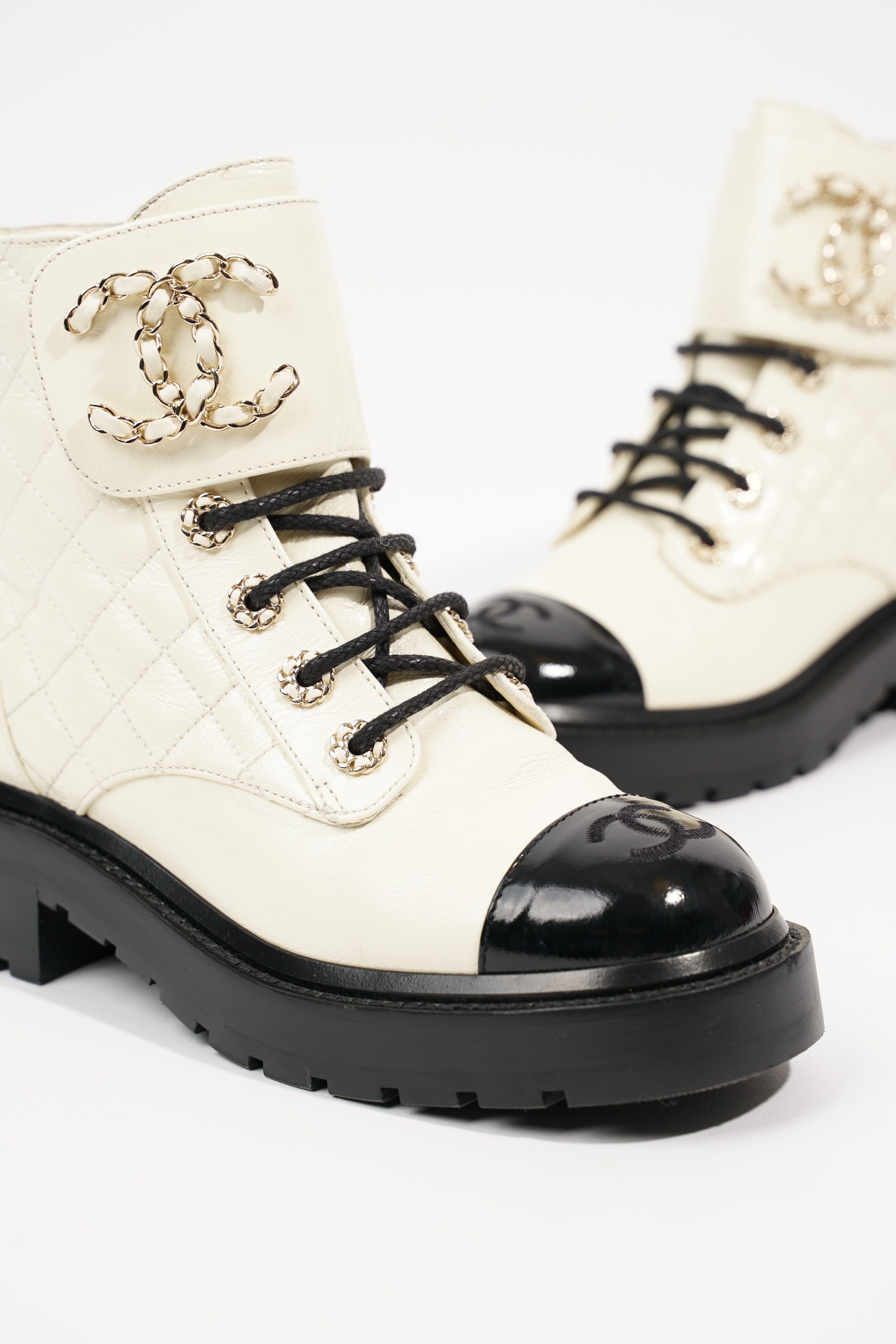 Chanel Womens CC Lace Up Boots White Black EU 35.5 / UK 2.5
