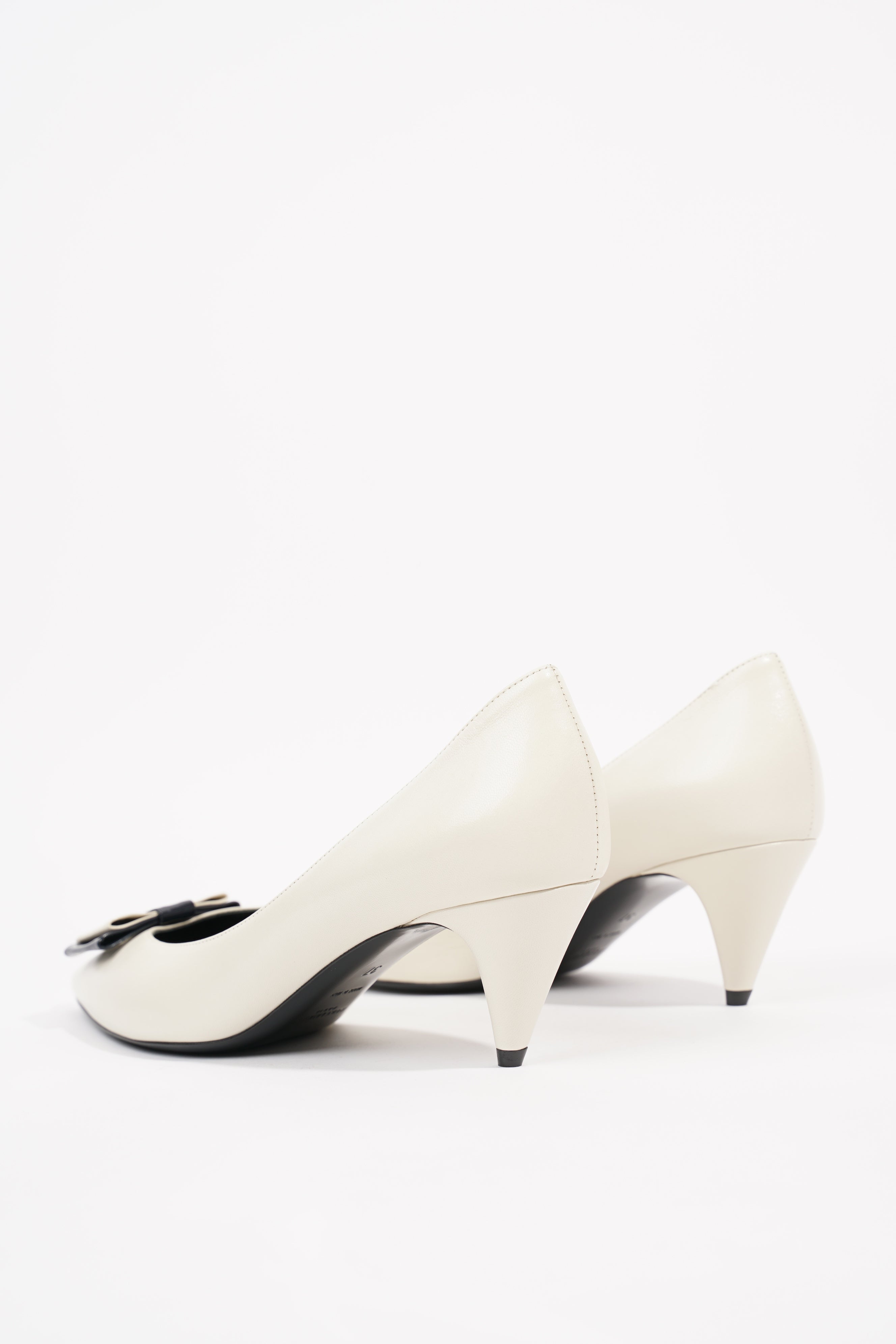 Saint Laurent Womens Anais 55 Cream EU 37 / UK 4