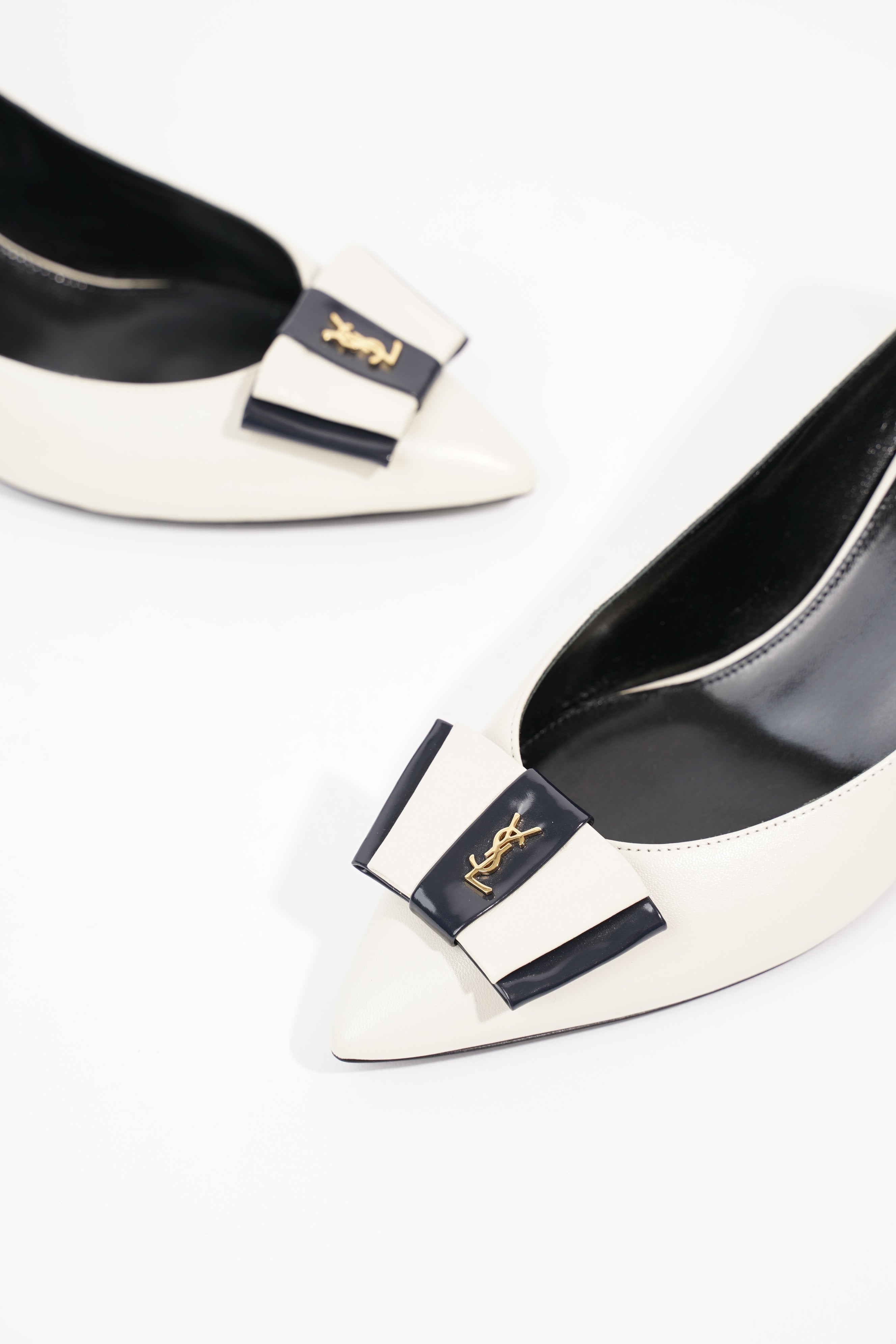 Saint Laurent Womens Anais 55 Cream EU 37 / UK 4