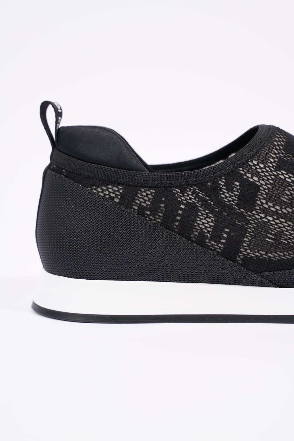 Fendi Womens Slip On Sneaker Black / White EU 39 / UK 6