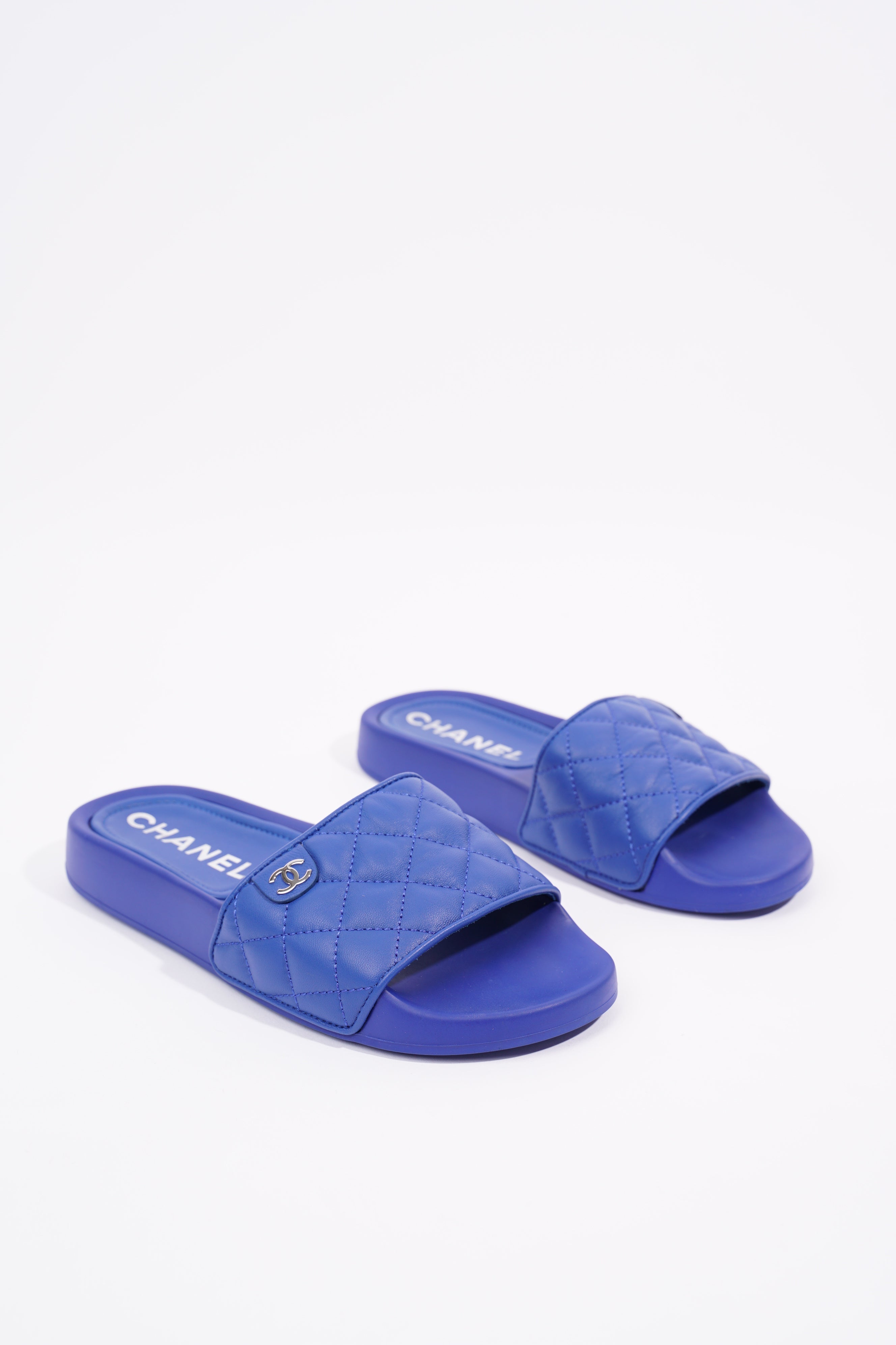 Chanel Womens Quilted Leather CC Slide Blue EU 35 / UK 2