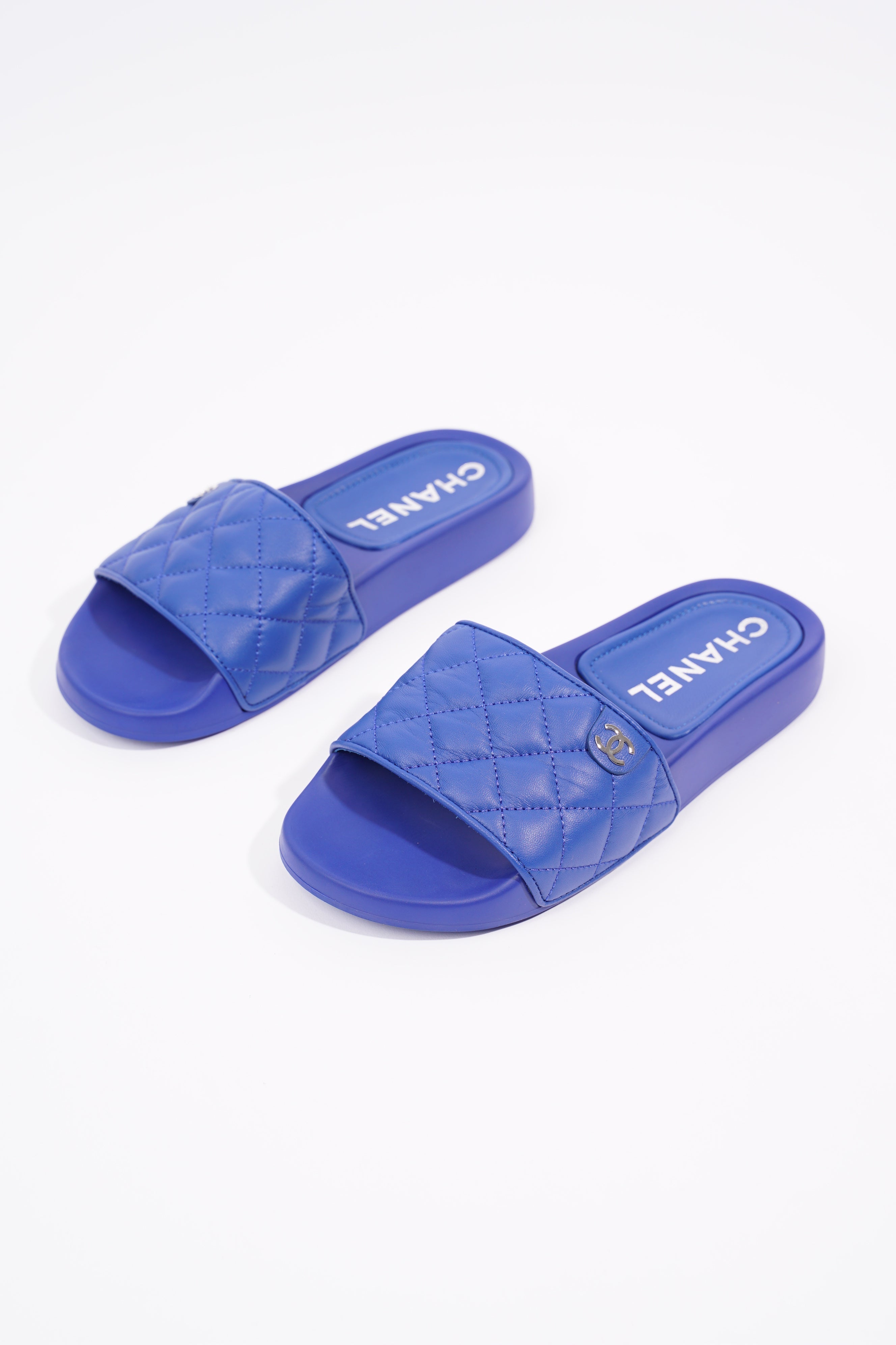 Chanel Womens Quilted Leather CC Slide Blue EU 35 / UK 2