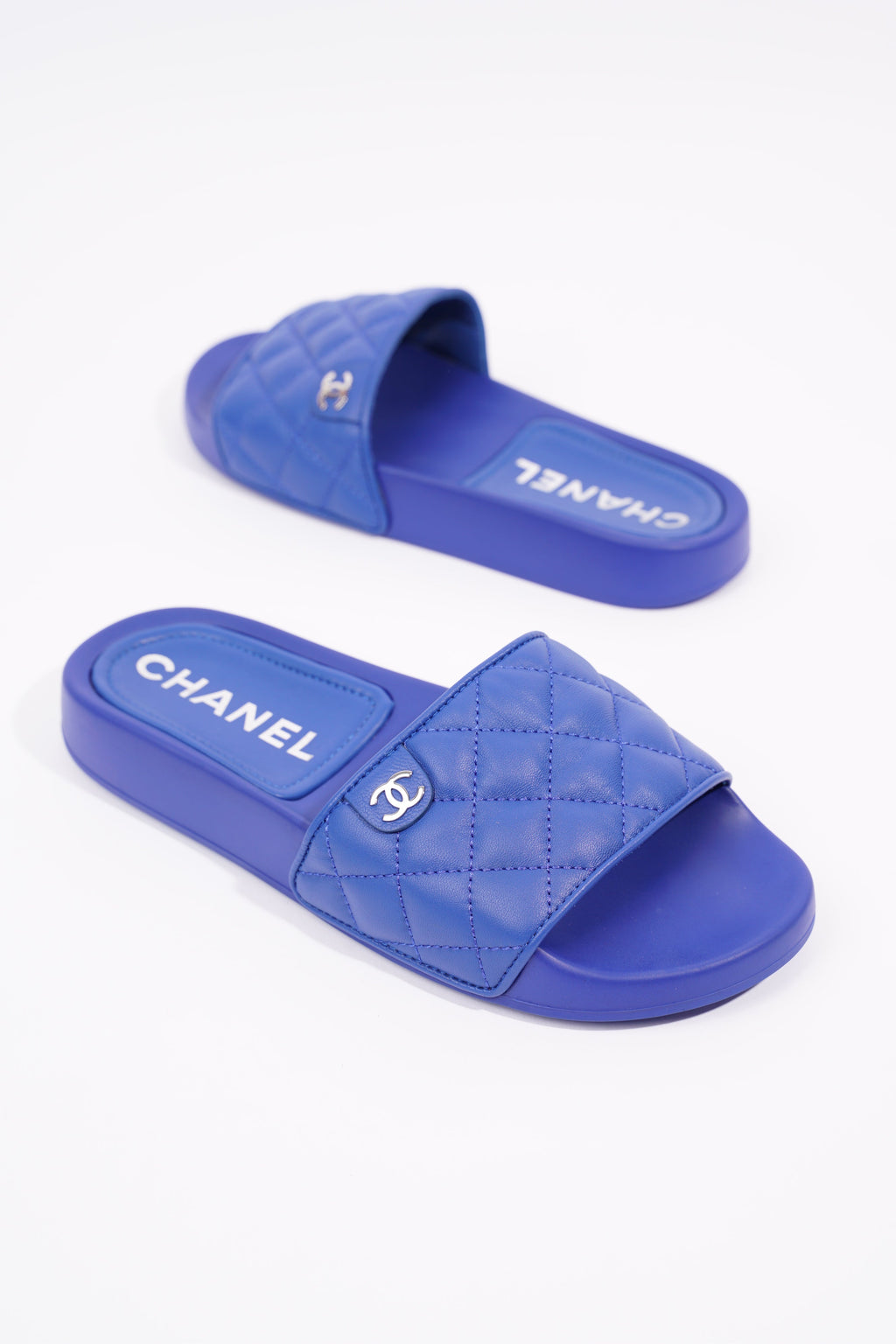Chanel Womens Quilted Leather CC Slide Blue EU 35 / UK 2
