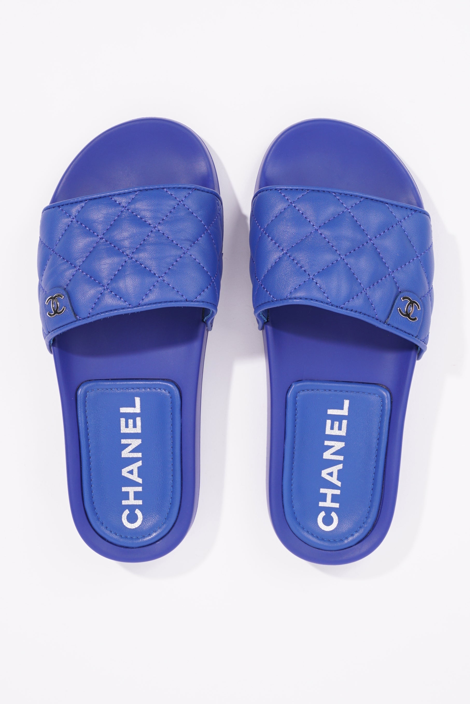 Chanel Womens Quilted Leather CC Slide Blue EU 35 / UK 2
