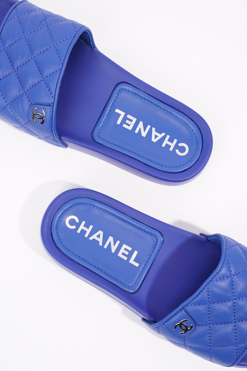 Chanel Womens Quilted Leather CC Slide Blue EU 35 / UK 2