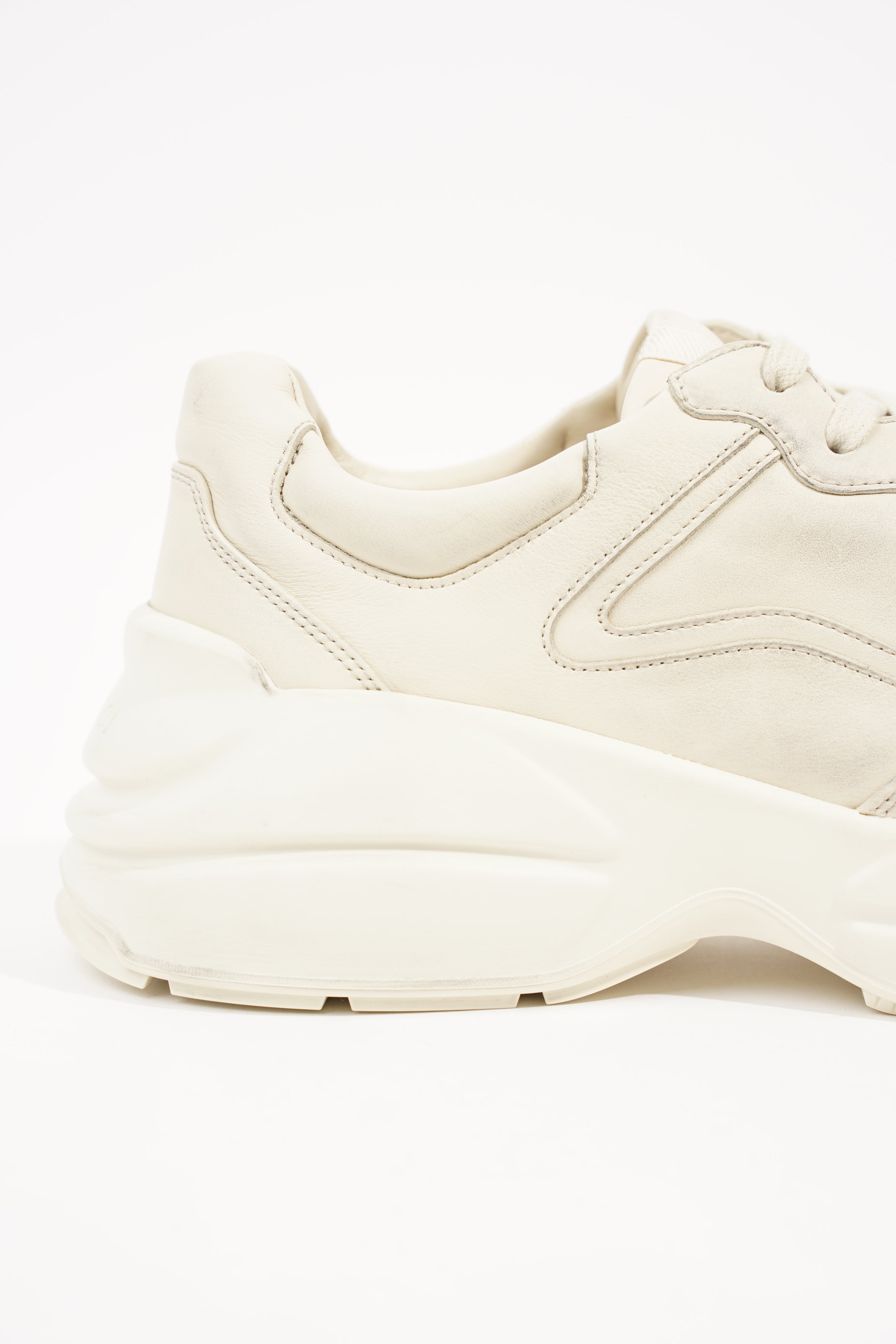Gucci Mens Rhyton Sneaker Ivory EU 41 / UK 7