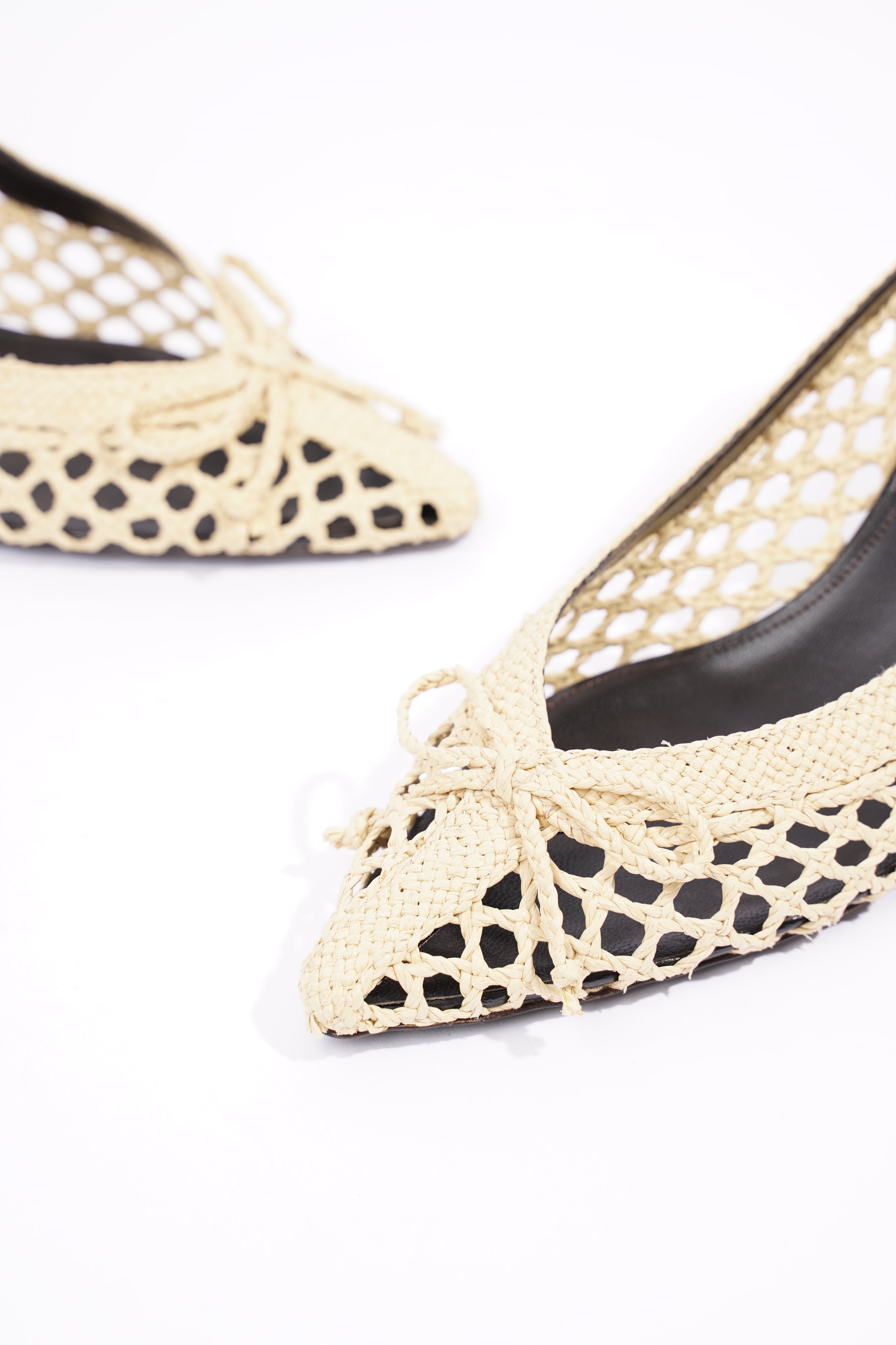 Saint Laurent Womens Kim 55 Beige EU 38 / UK 5